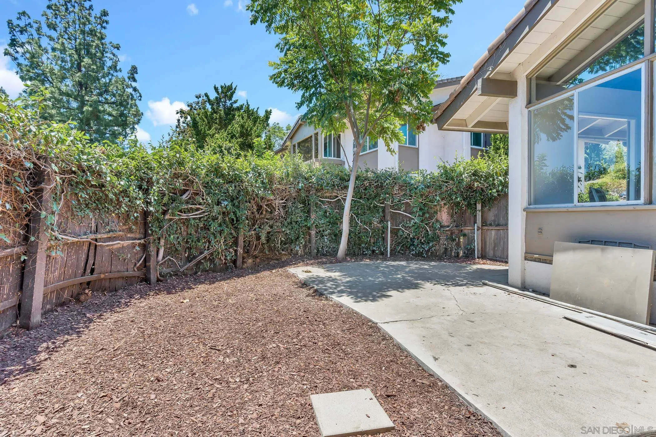 17189 Bernardo Center