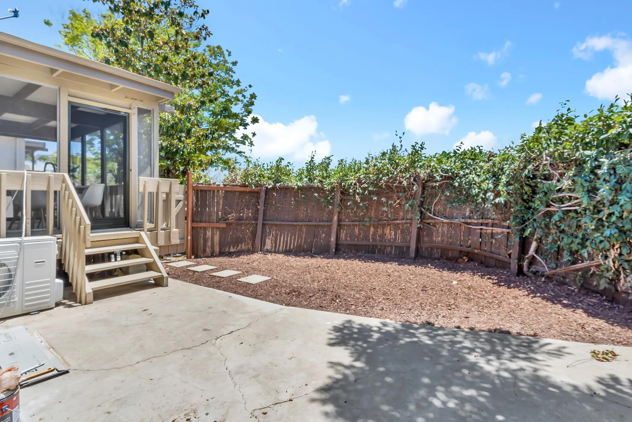 17189 Bernardo Center