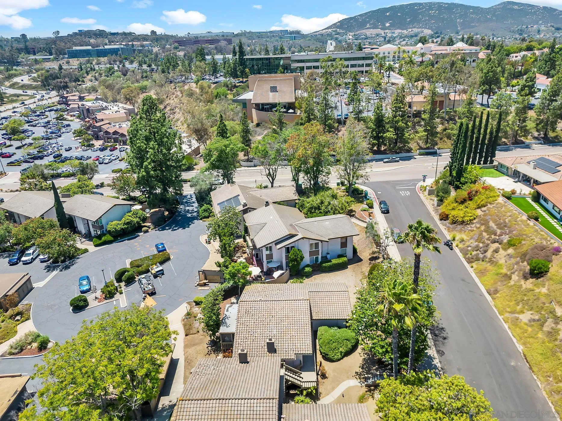 17189 Bernardo Center