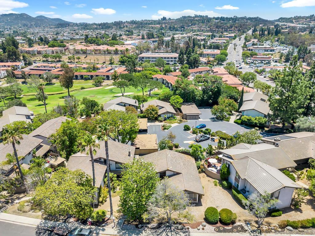 17189 Bernardo Center