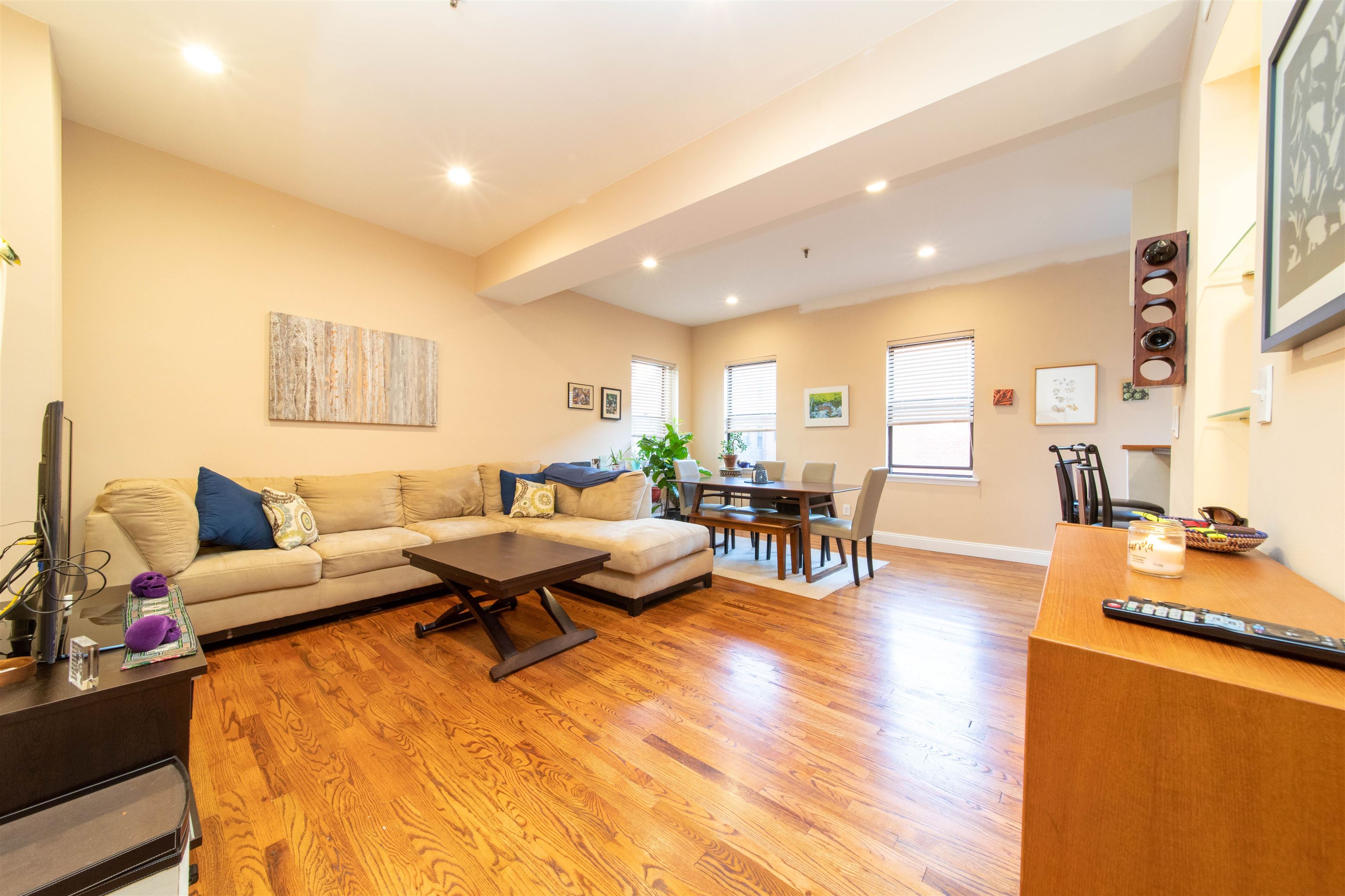 227 CHRISTOPHER COLUMBUS DR Unit: 336B