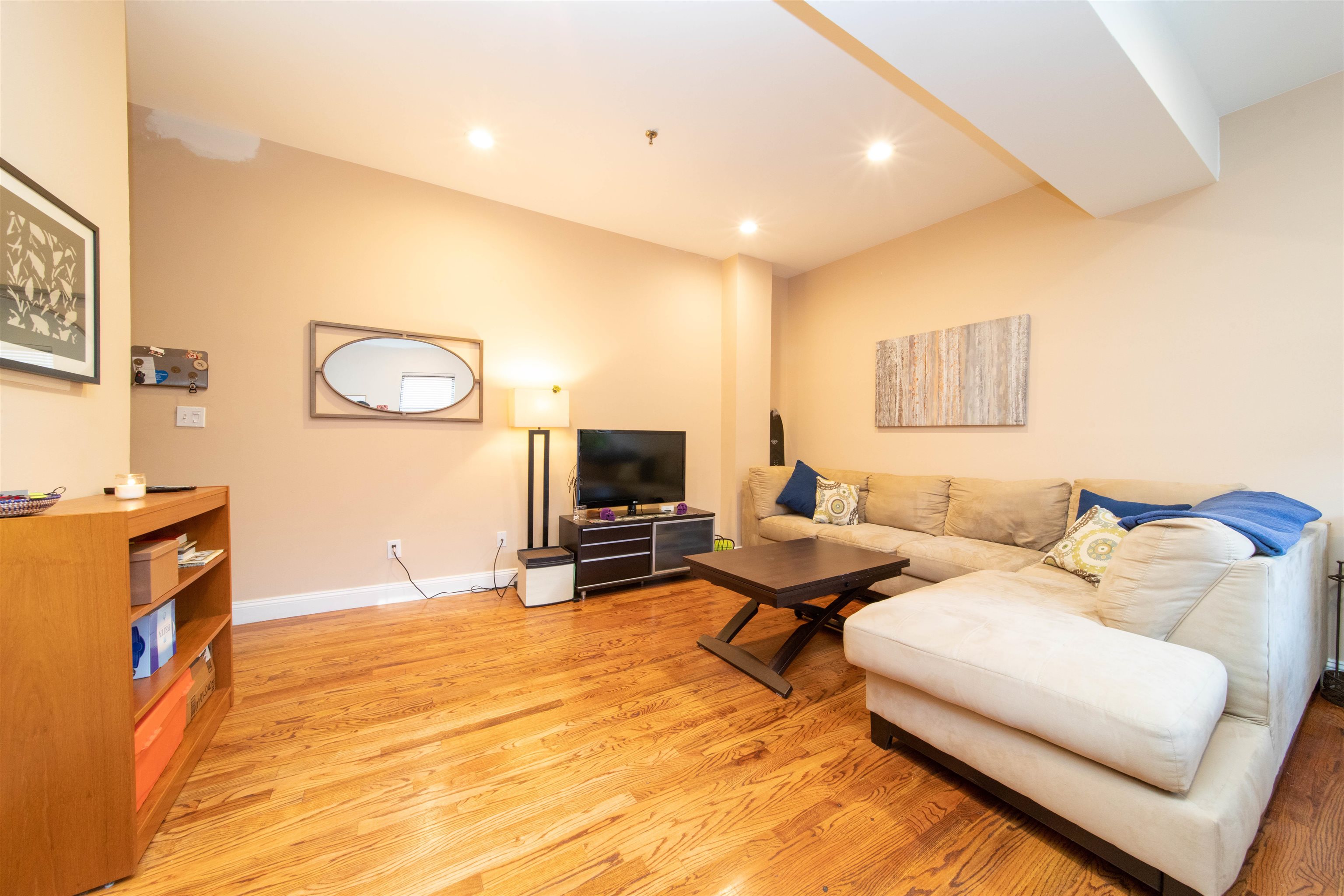 227 CHRISTOPHER COLUMBUS DR Unit: 336B