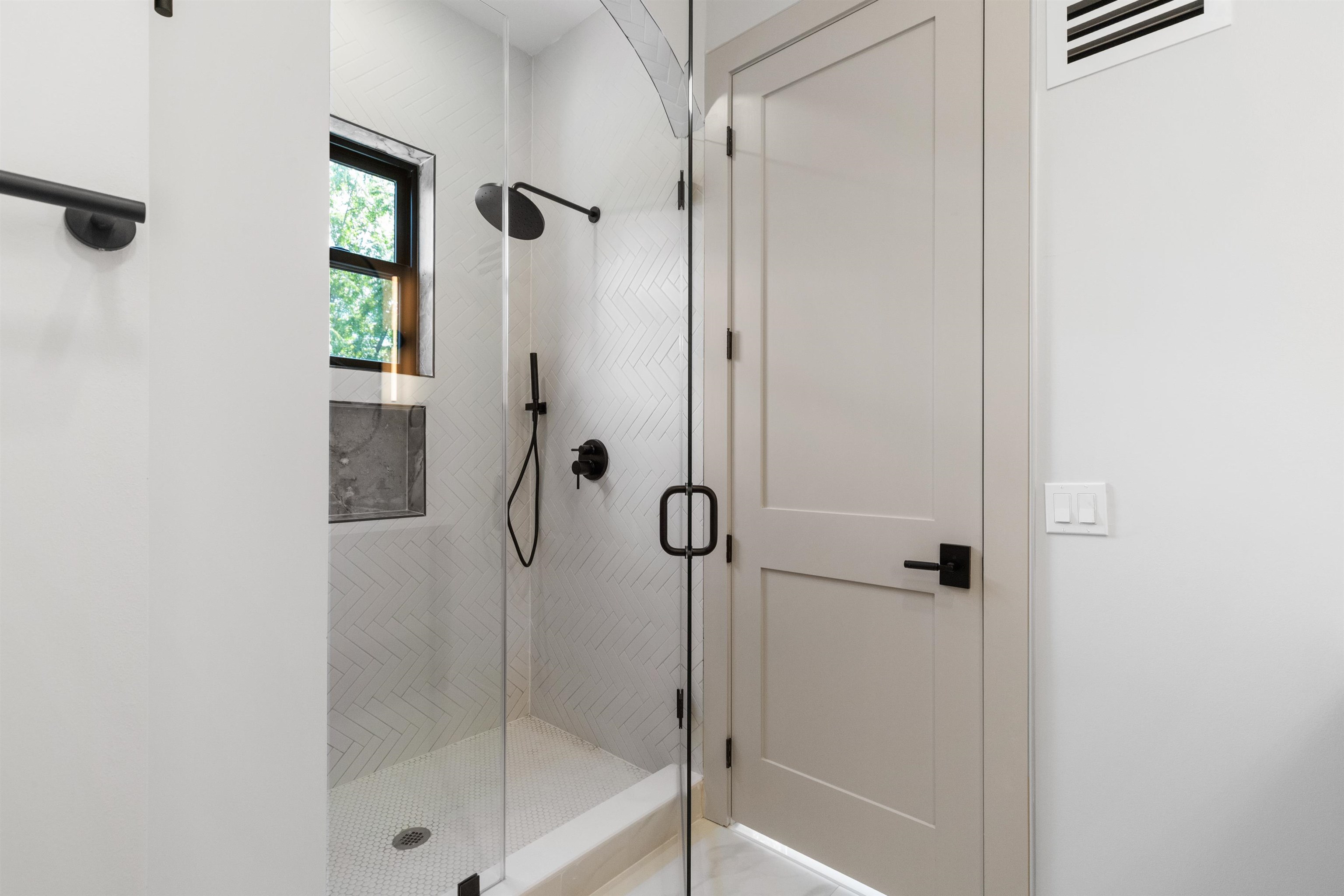 322 PRINCETON AVE Unit: Unit 1