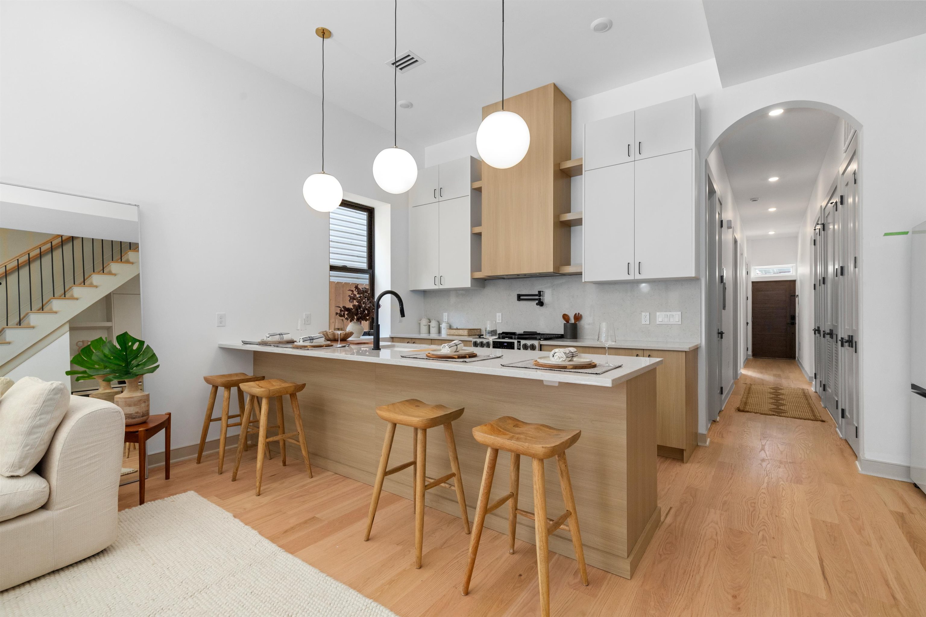 322 PRINCETON AVE Unit: Unit 1