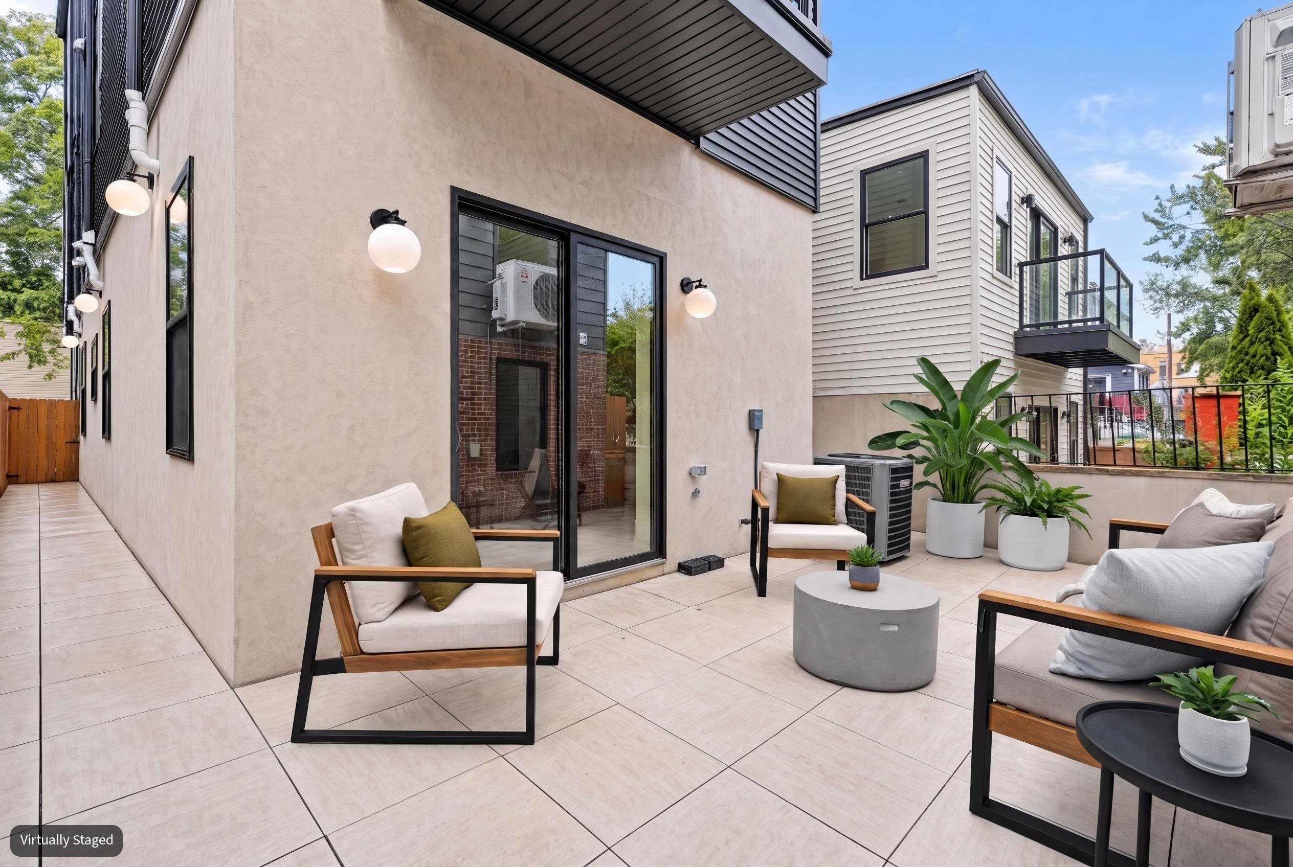 322 PRINCETON AVE