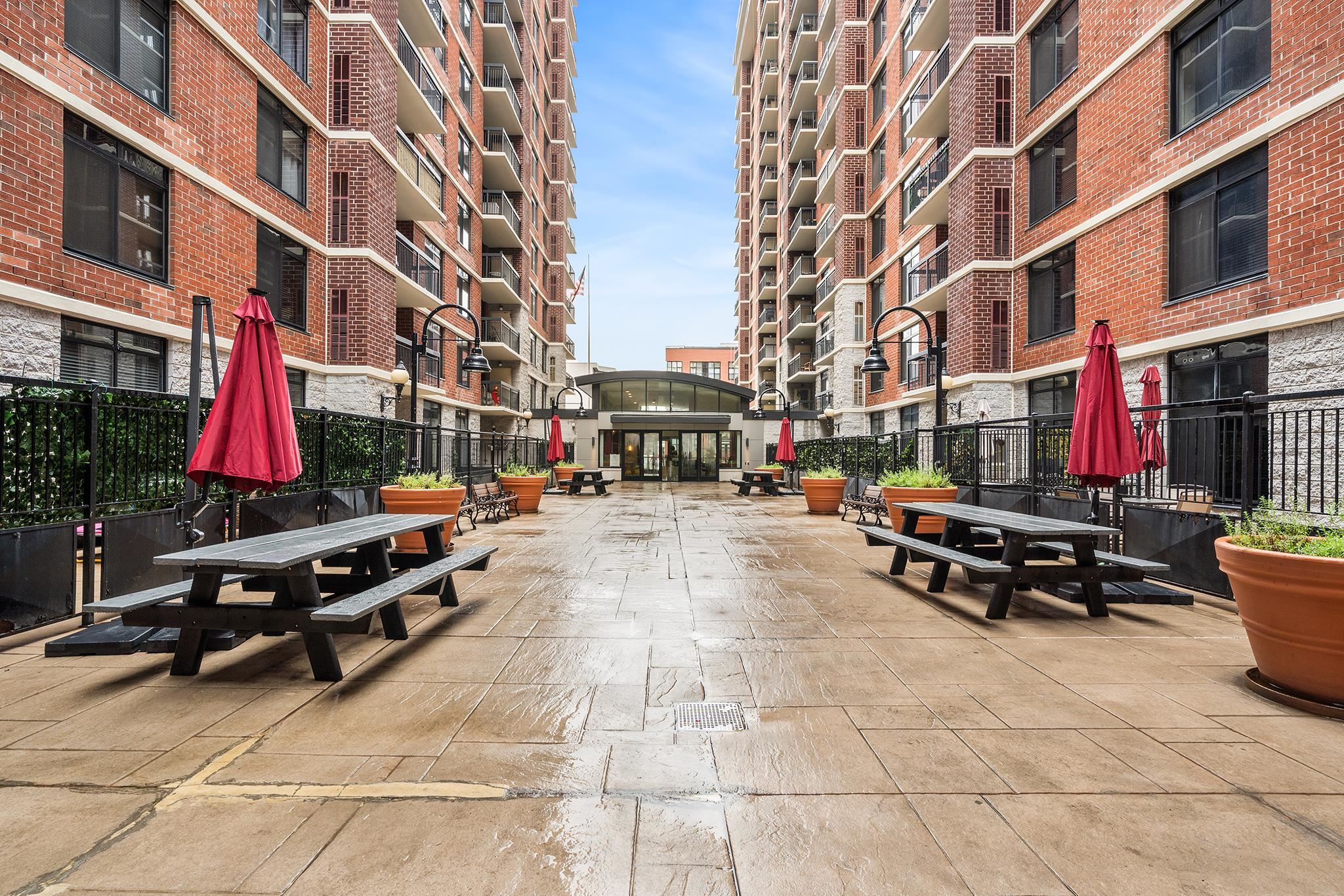 700 1ST ST Unit: 15D