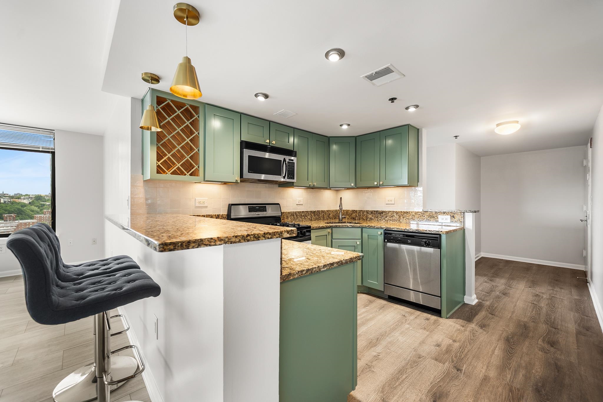 700 1ST ST Unit: 15D