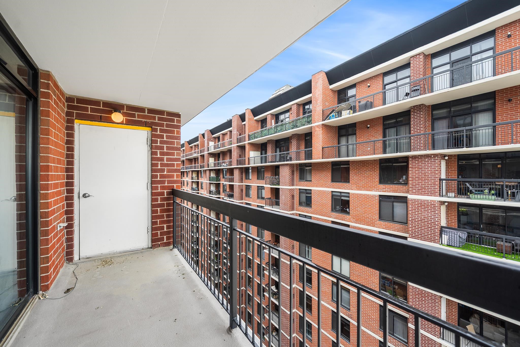 700 1ST ST Unit: 15D