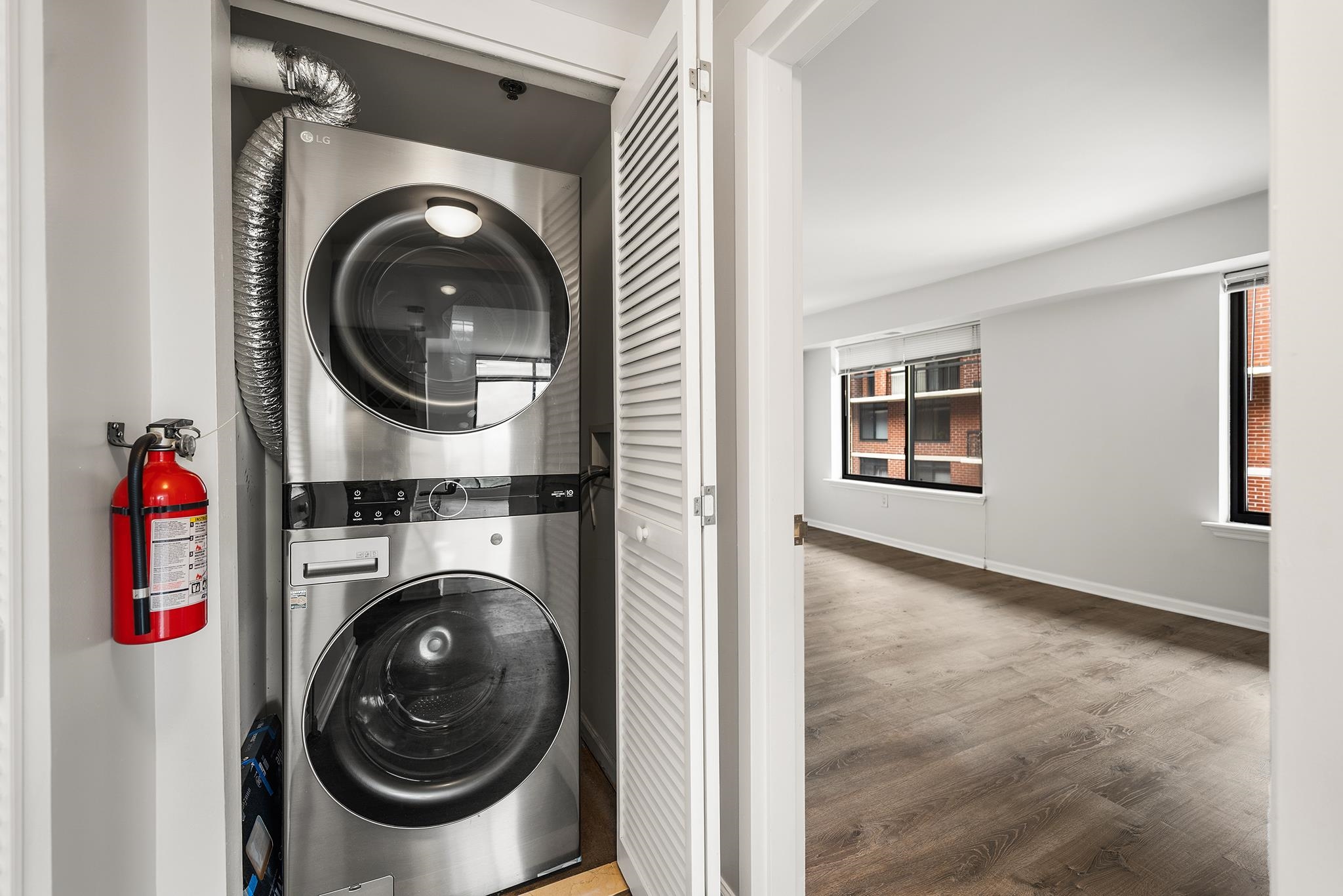 700 1ST ST Unit: 15D