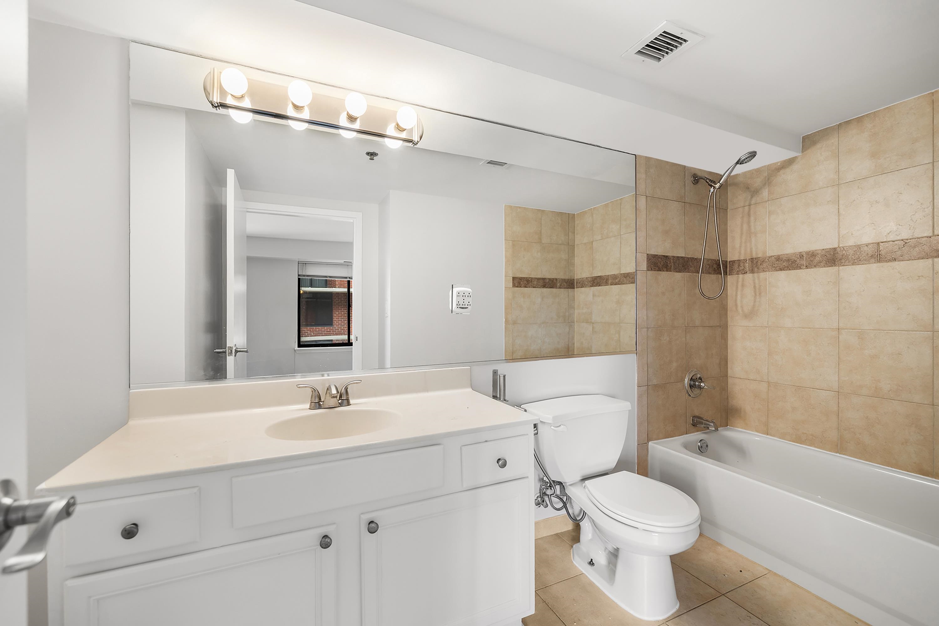 700 1ST ST Unit: 15D