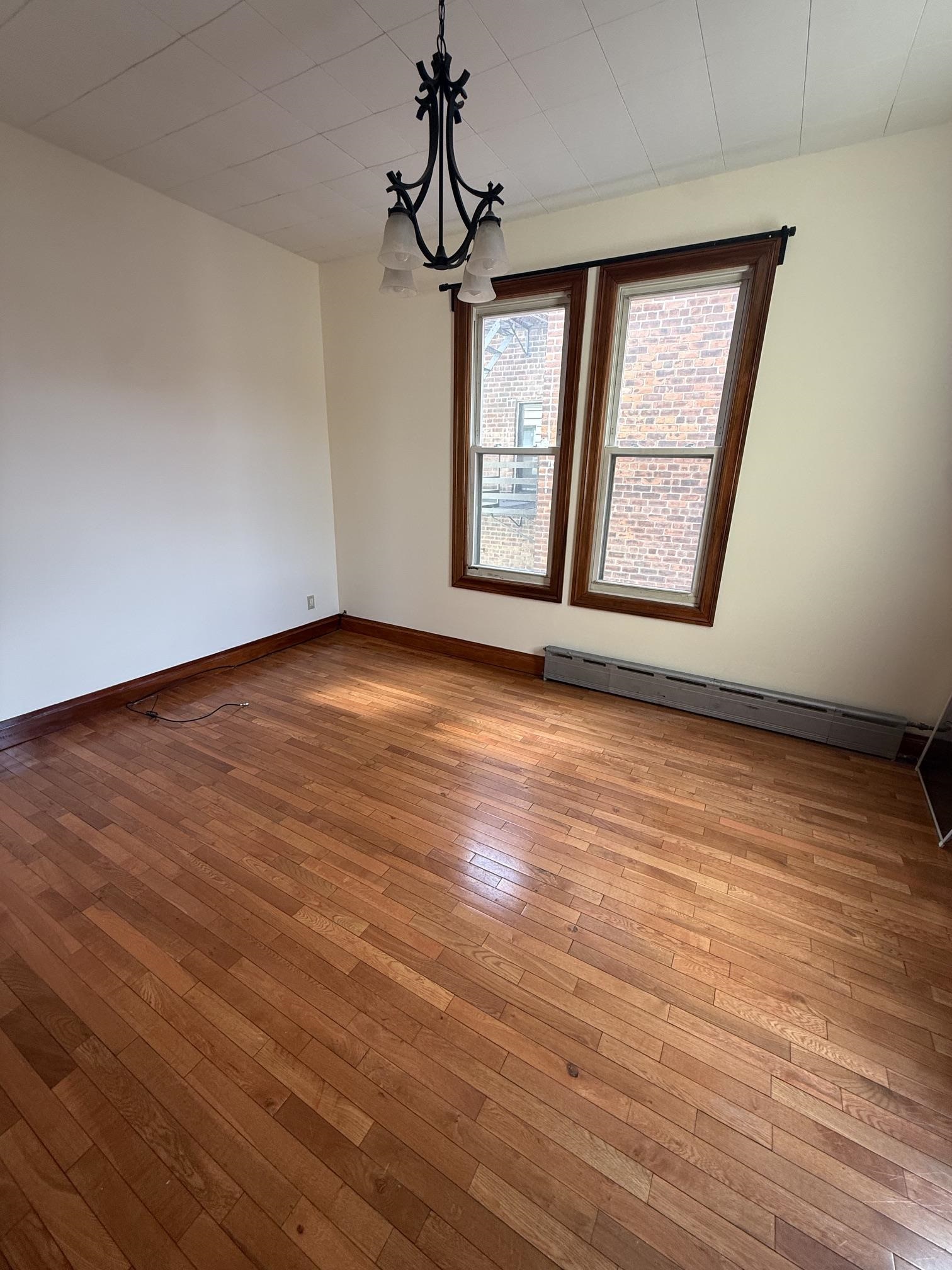 4509 COTTAGE PL Unit: 2R