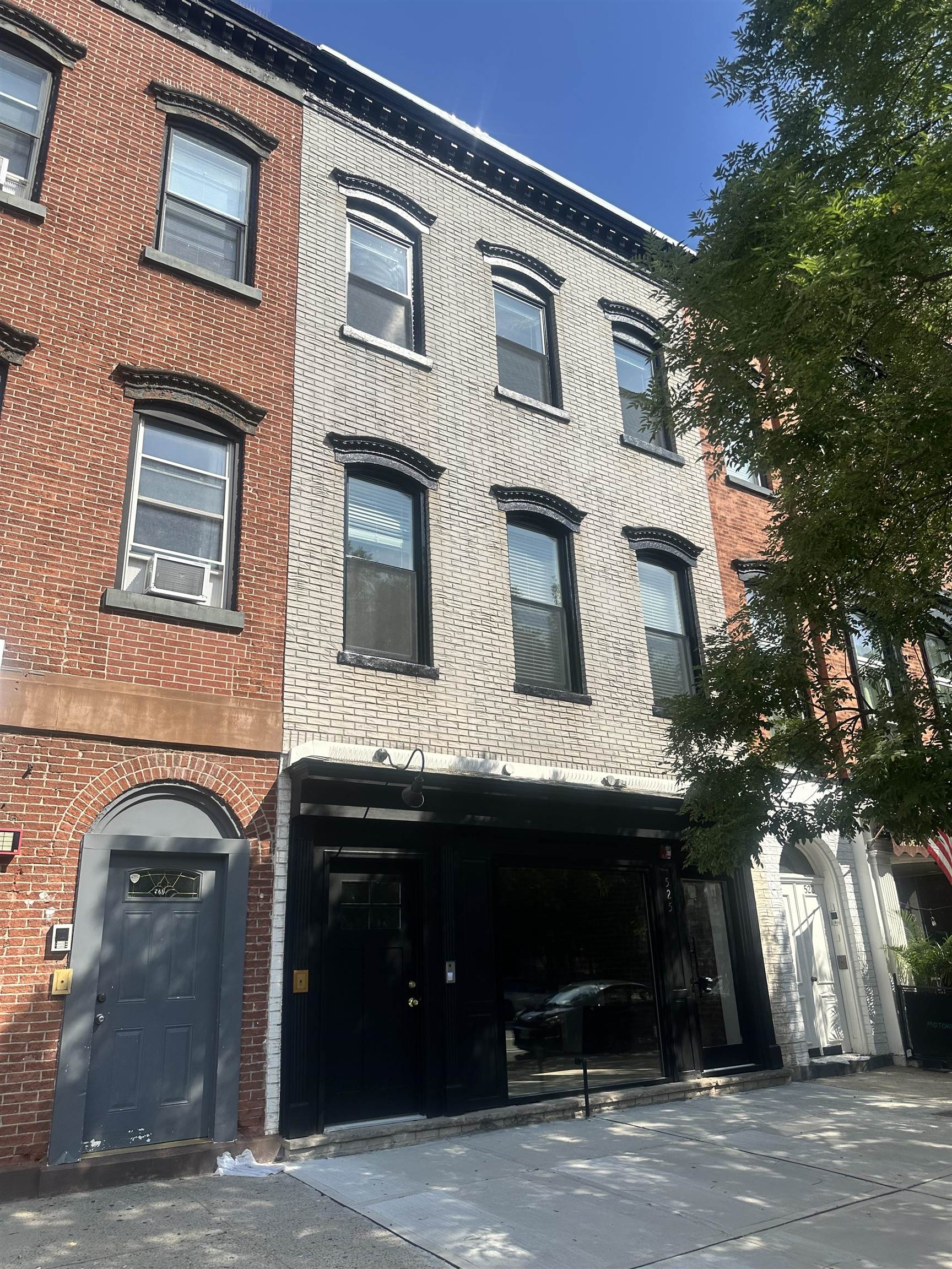 525 WASHINGTON ST Unit: 2