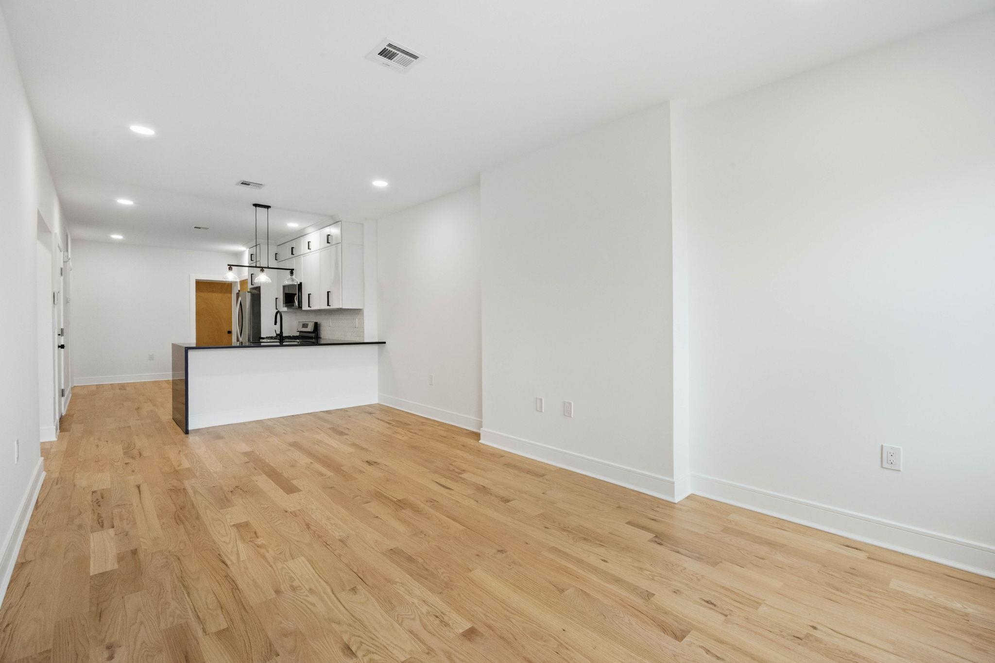 525 WASHINGTON ST Unit: 2