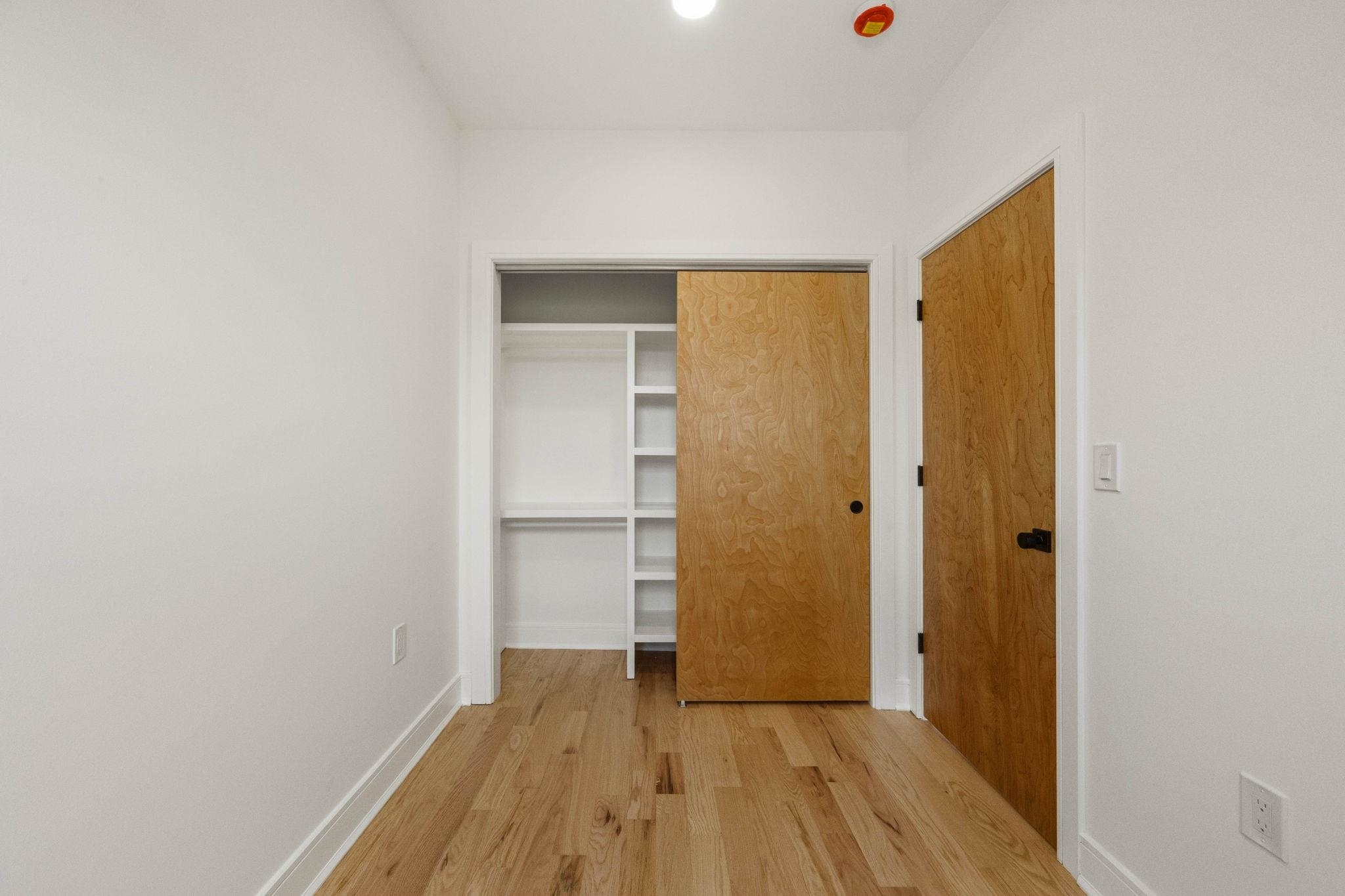525 WASHINGTON ST Unit: 2