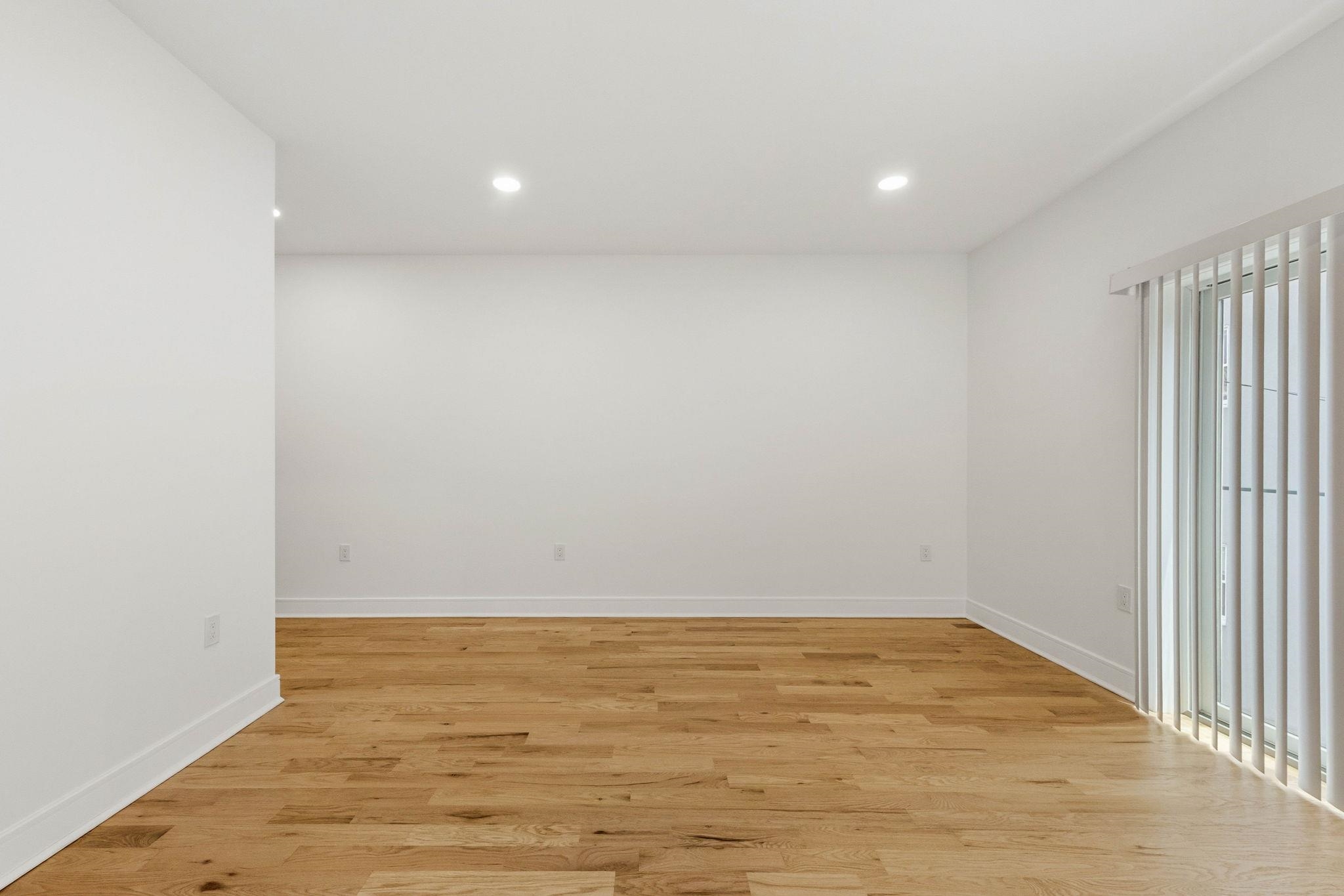 525 WASHINGTON ST Unit: 2