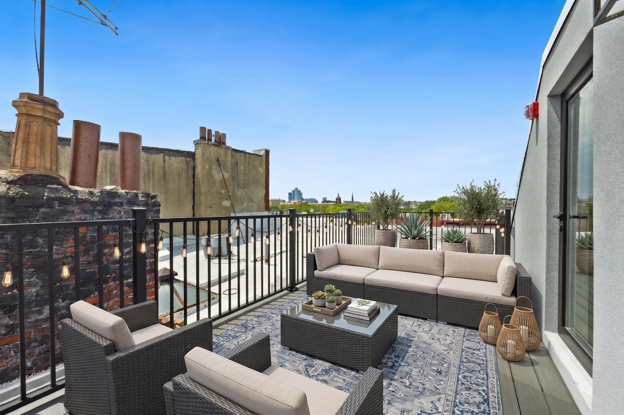 525 WASHINGTON ST Unit: 2