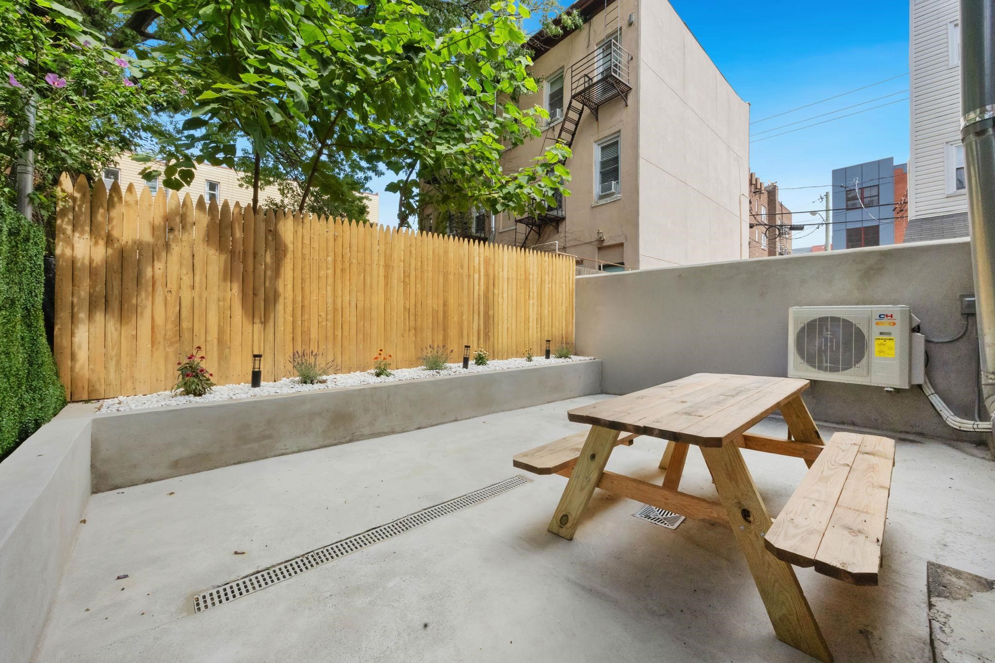 294 HOBOKEN AVE Unit: 1