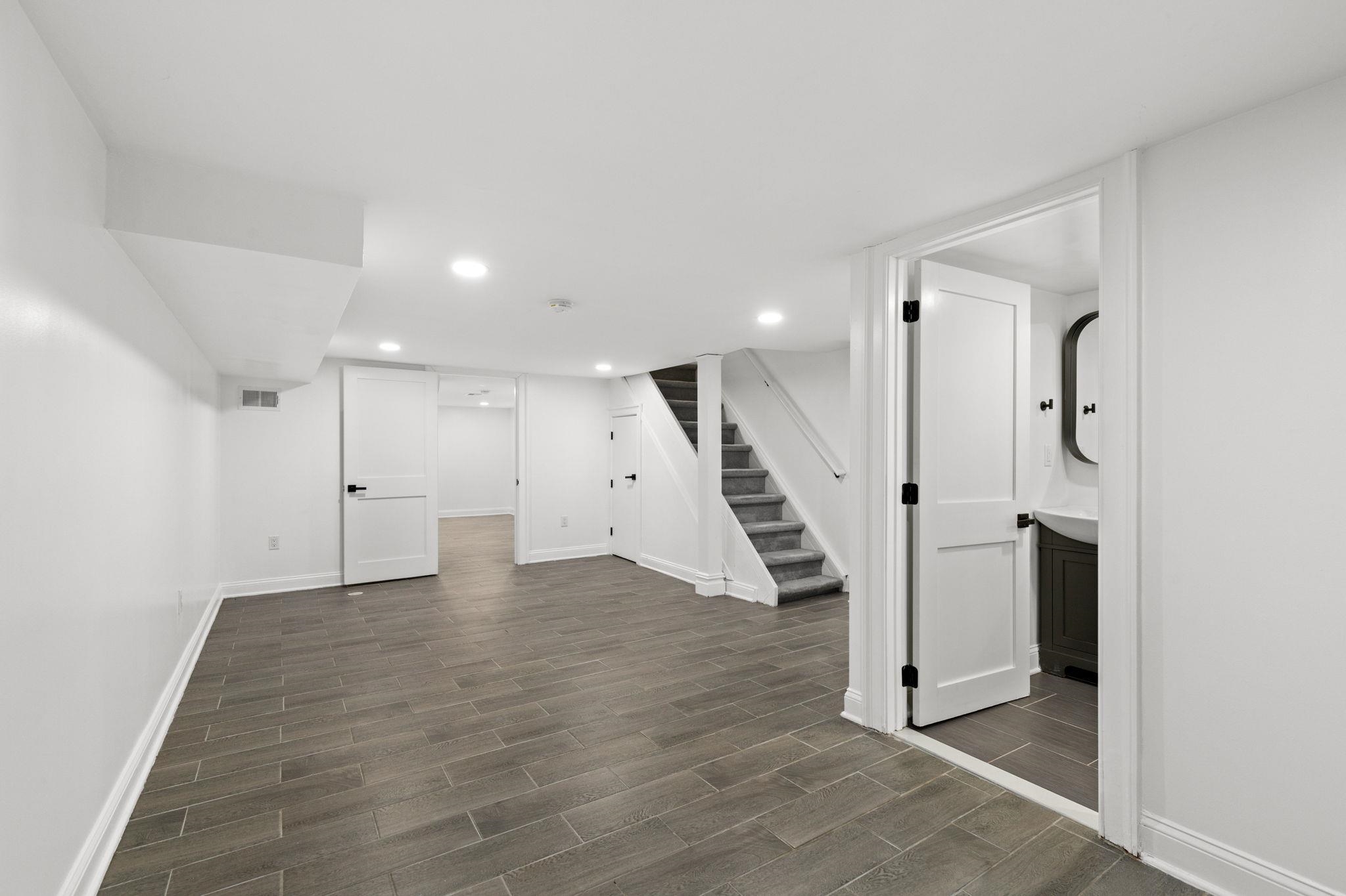 52 BRINKERHOFF ST