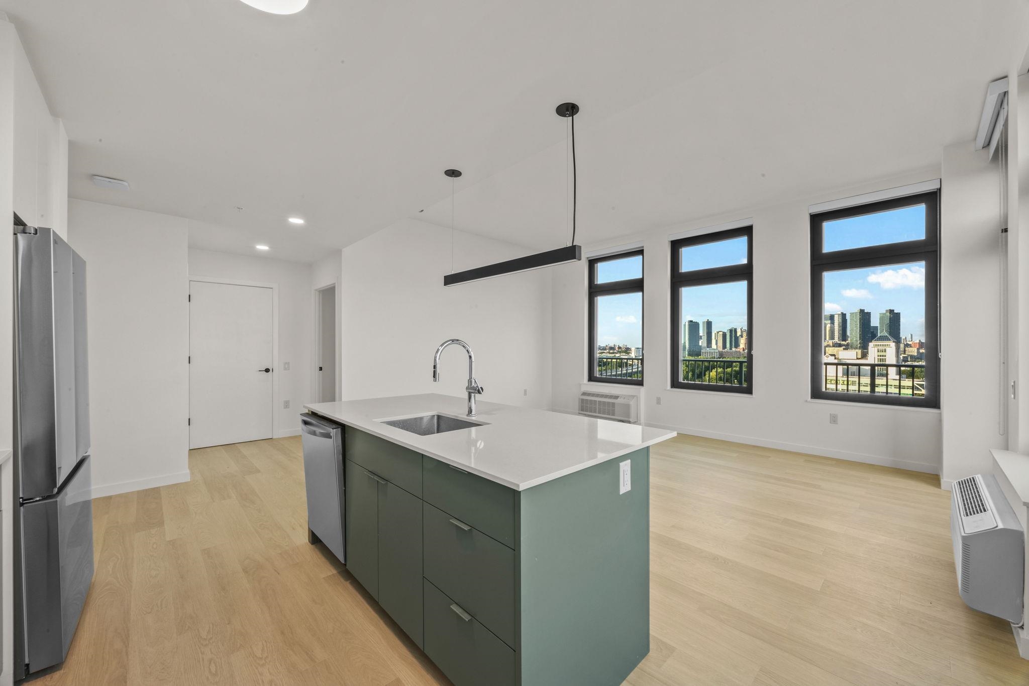 189 PHILLIP ST Unit: E1209