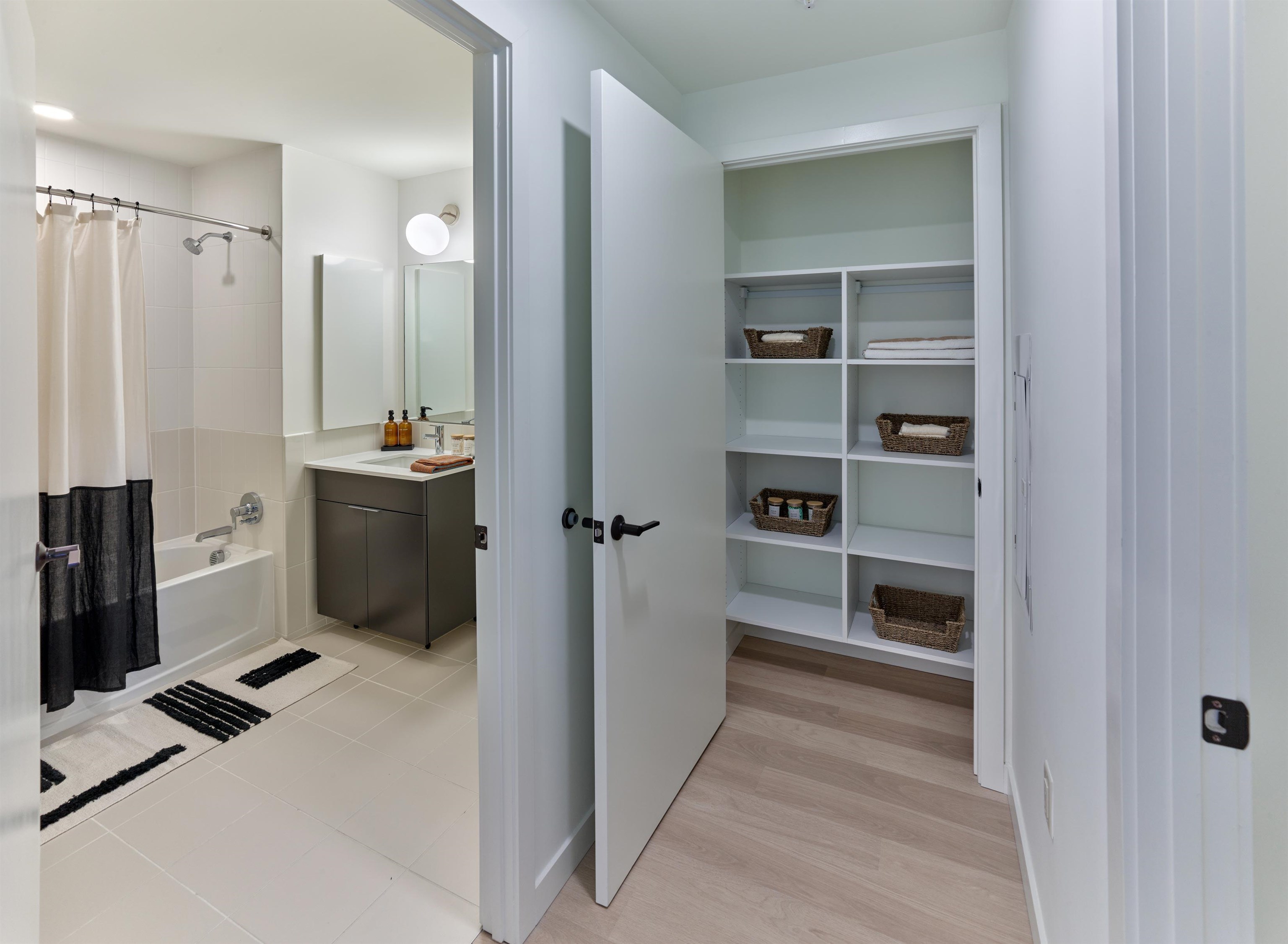 189 PHILLIP ST Unit: E1209
