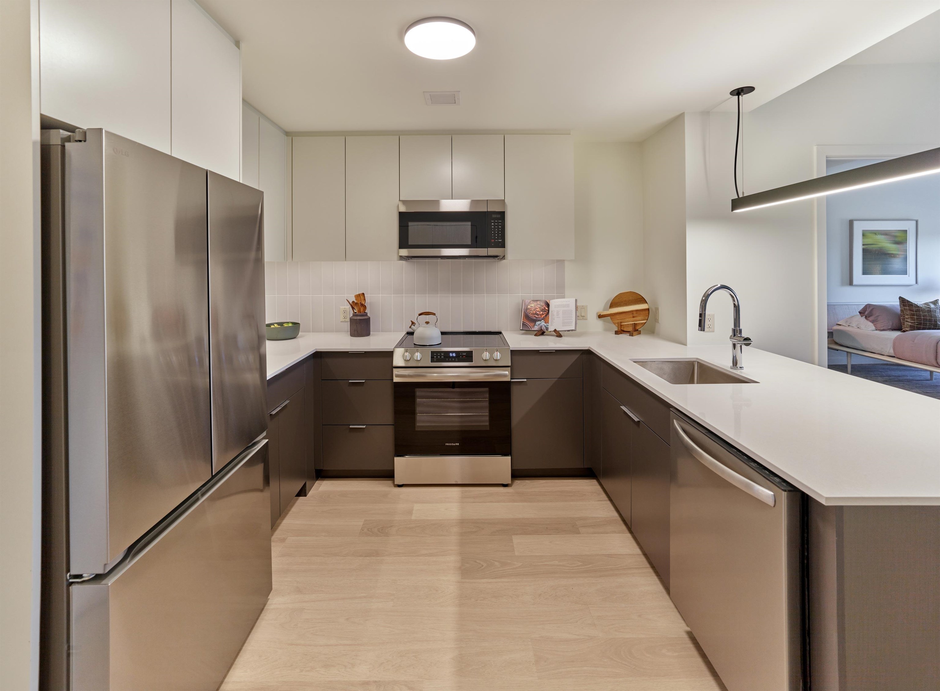 189 PHILLIP ST Unit: E1209