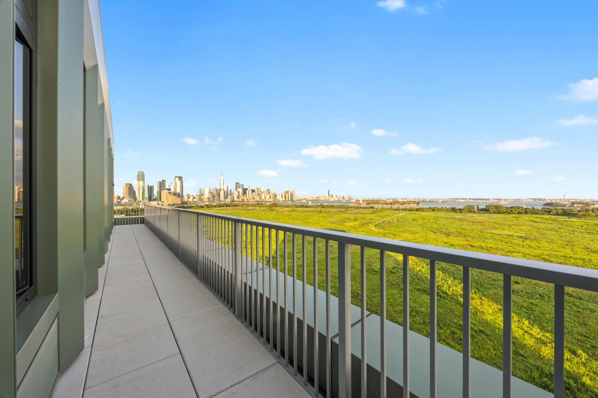 189 PHILLIP ST Unit: E1209
