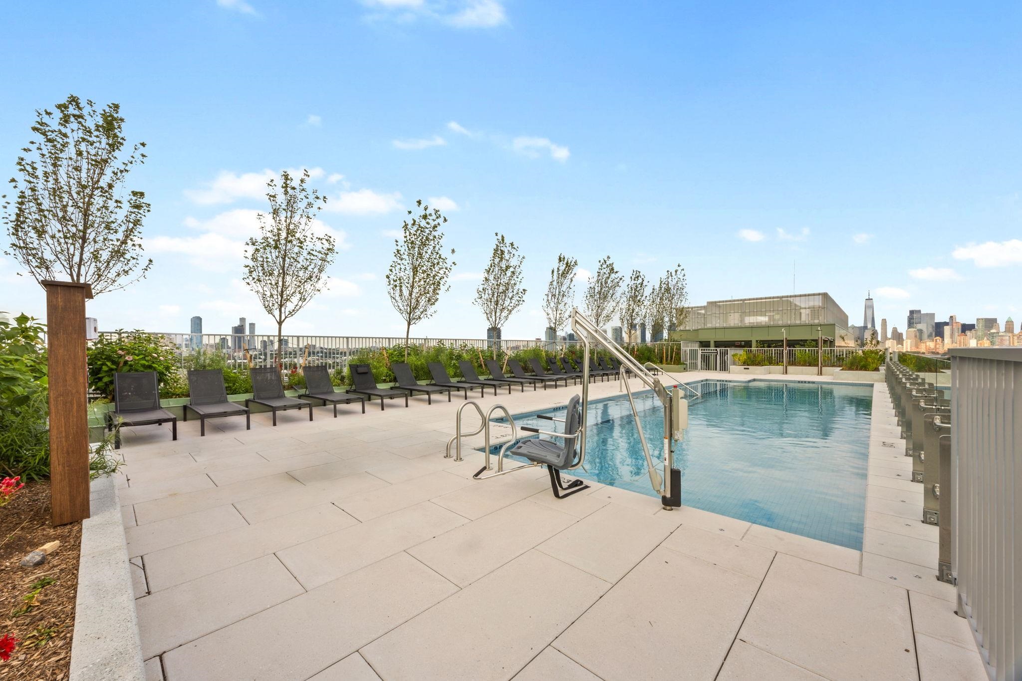 189 PHILLIP ST Unit: E1209
