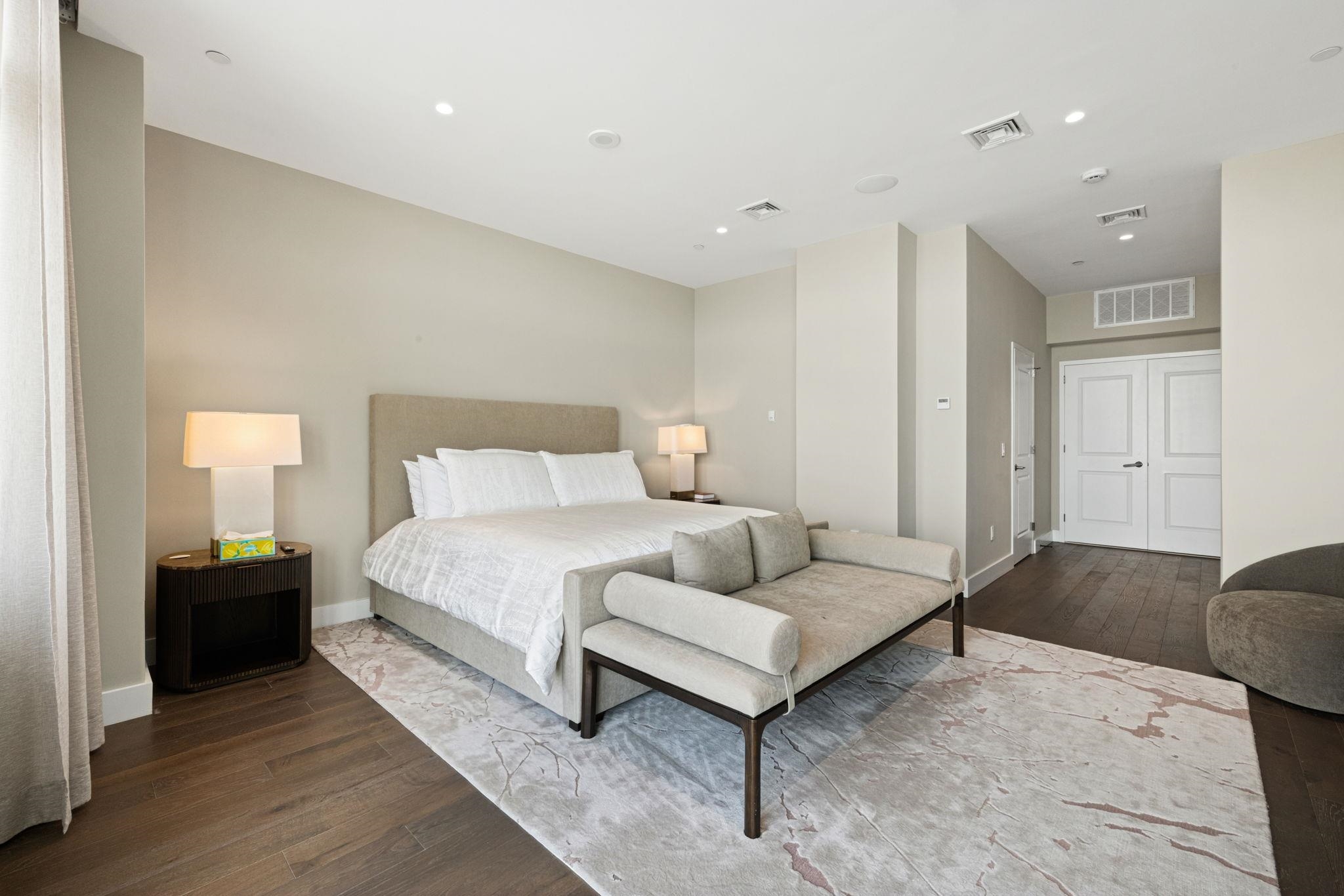 1000 PORTSIDE DR Unit: PH