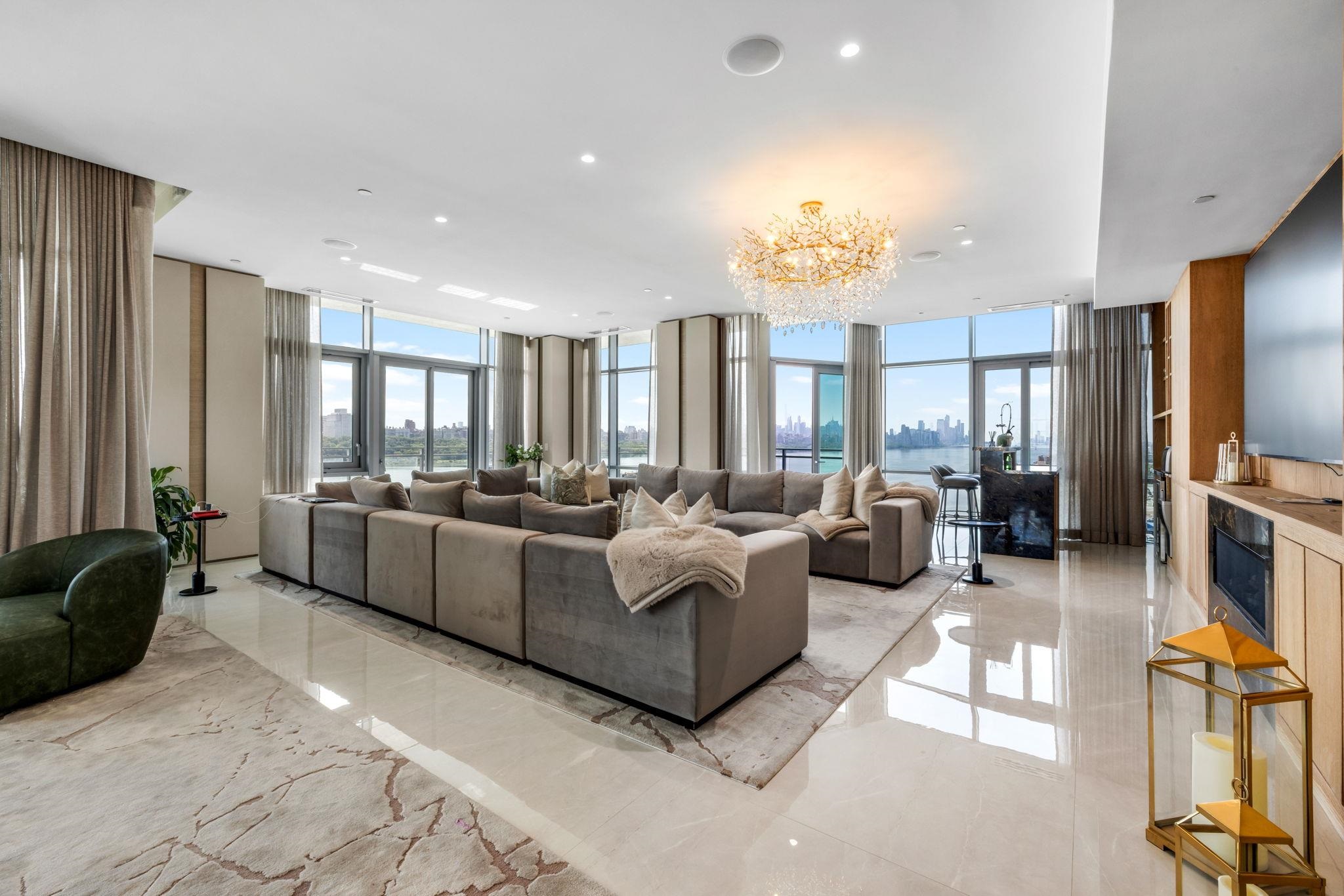 1000 PORTSIDE DR Unit: PH