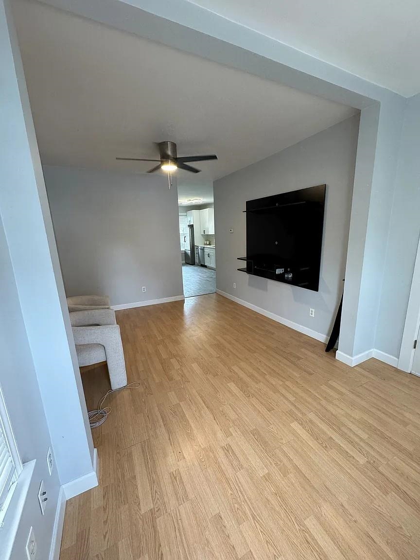 83 ANDERSON AVE Unit: 1
