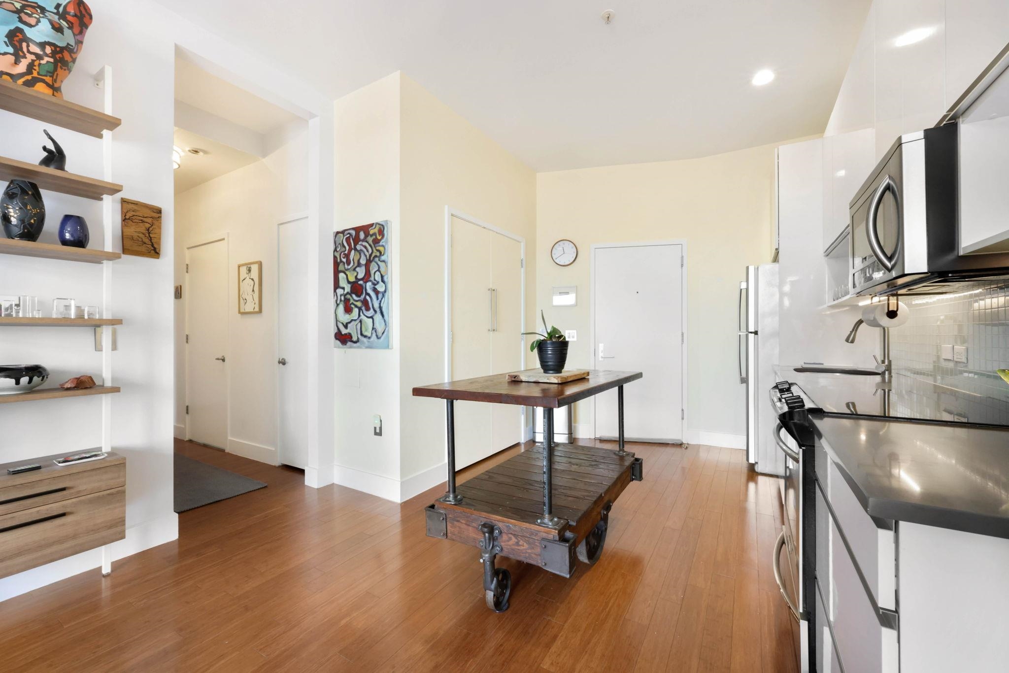 217 NEWARK AVE Unit: 508