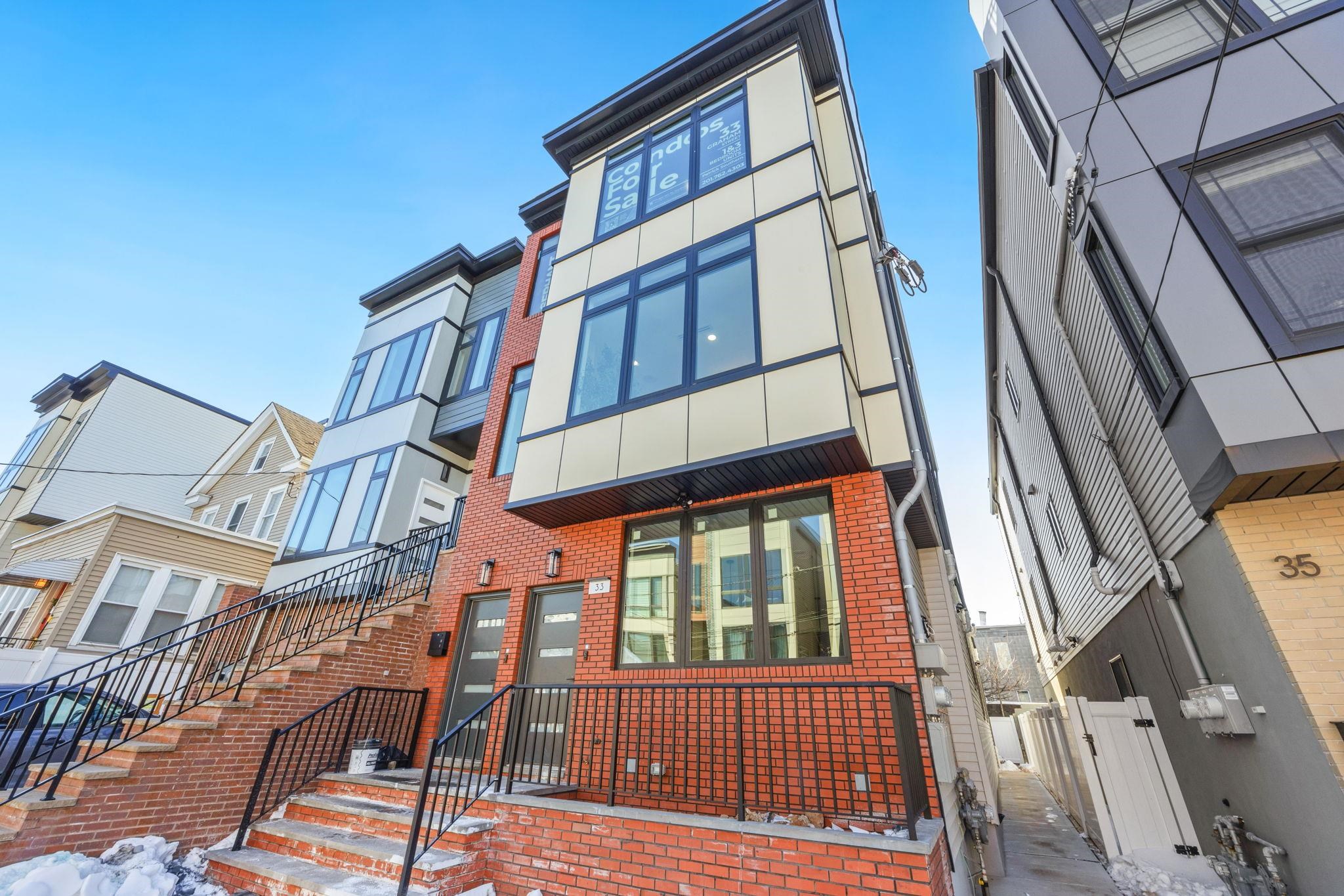 33 GRAHAM ST Unit: 1
