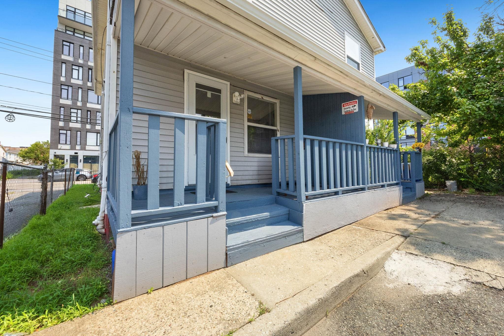 347 PALISADE AVE
