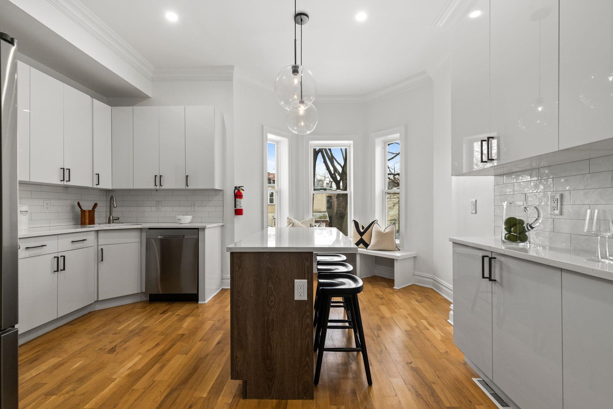 52 BRINKERHOFF ST