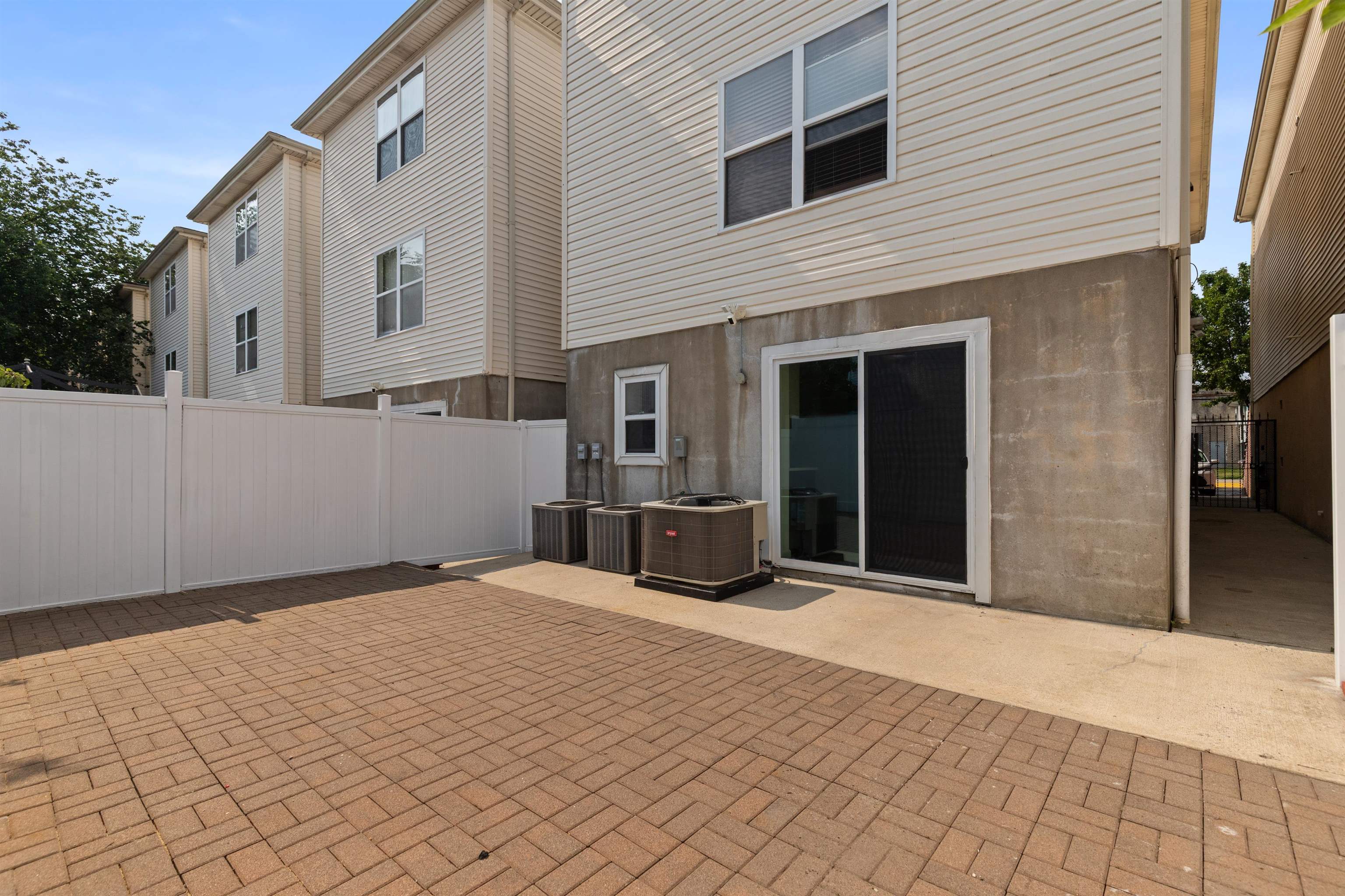 720 23RD ST Unit: 1