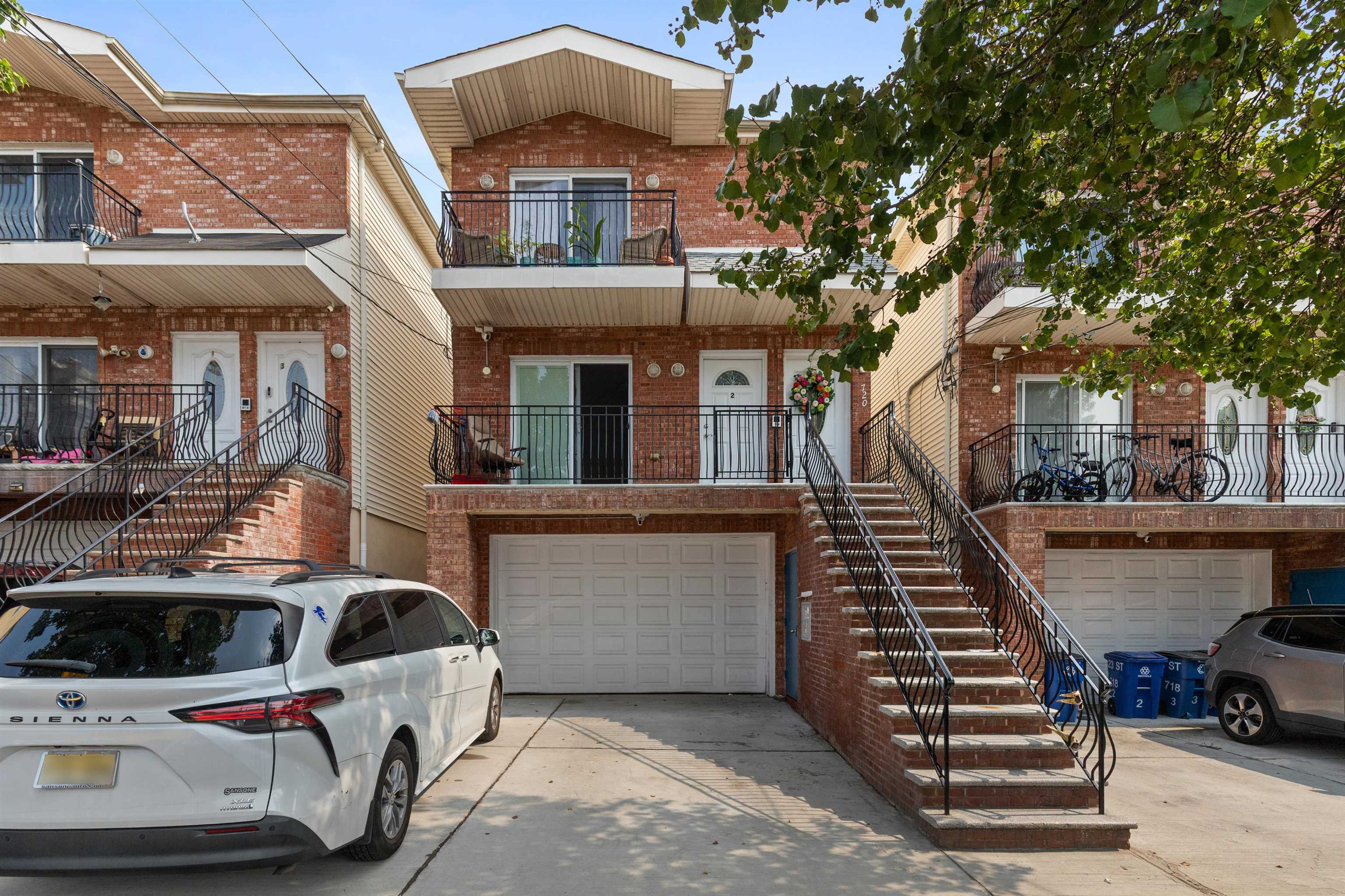 720 23RD ST Unit: 1
