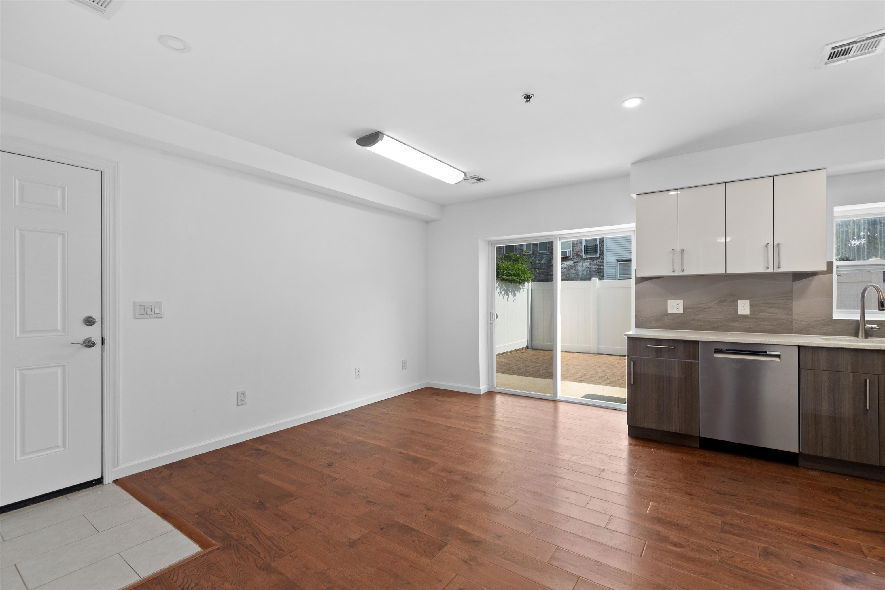 720 23RD ST Unit: 1
