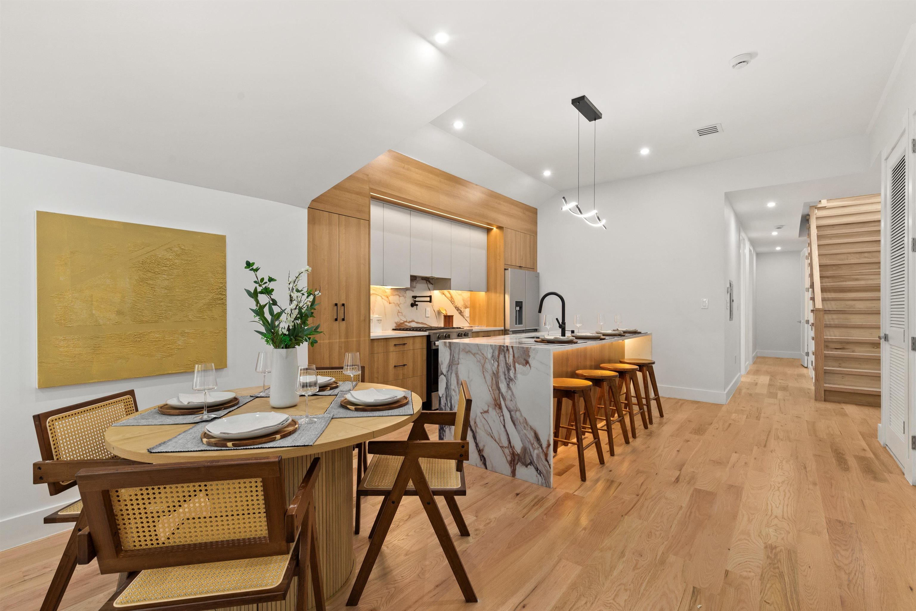 85 SHERMAN PL Unit: Residence 2