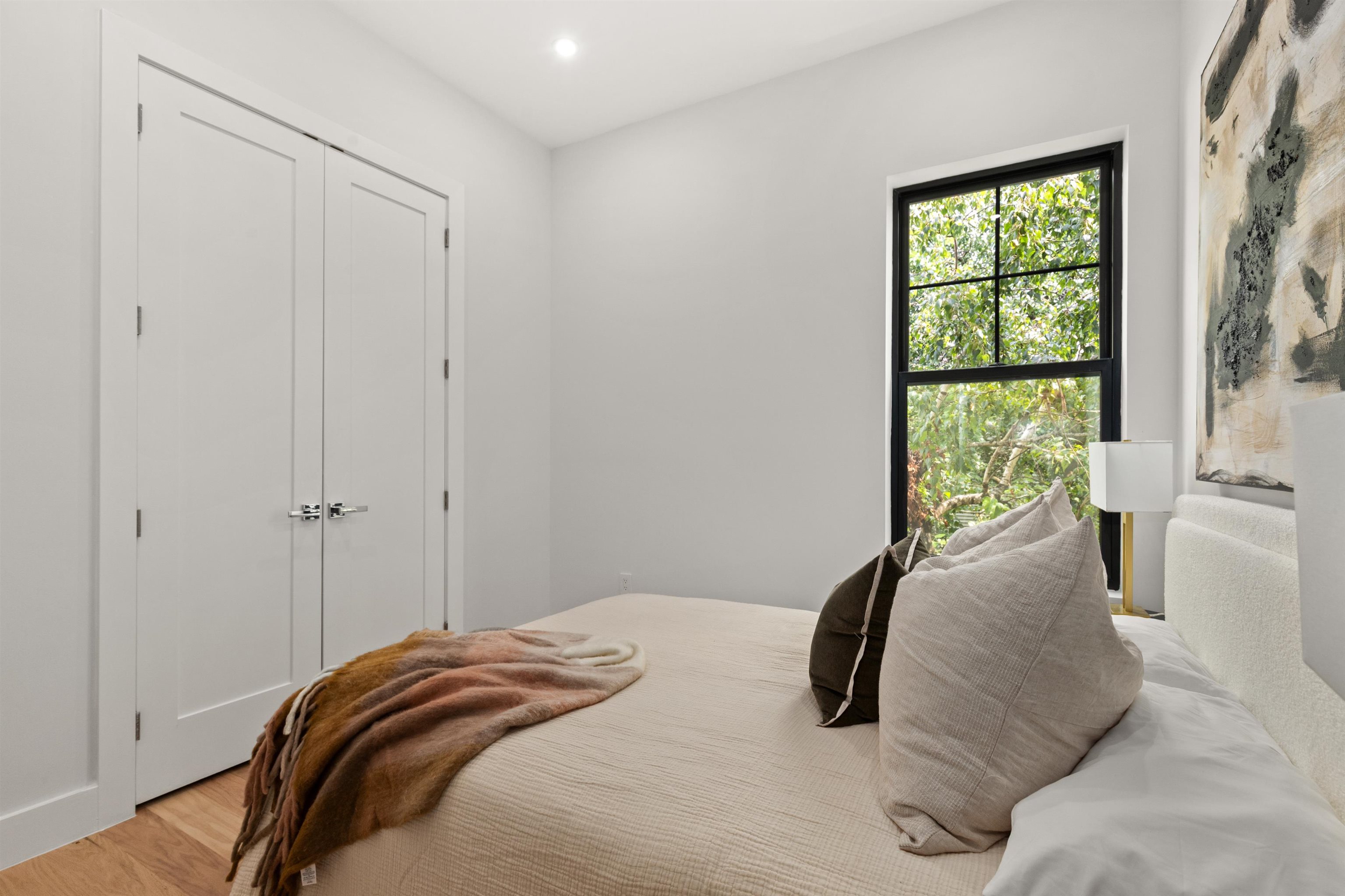85 SHERMAN PL Unit: Residence 2