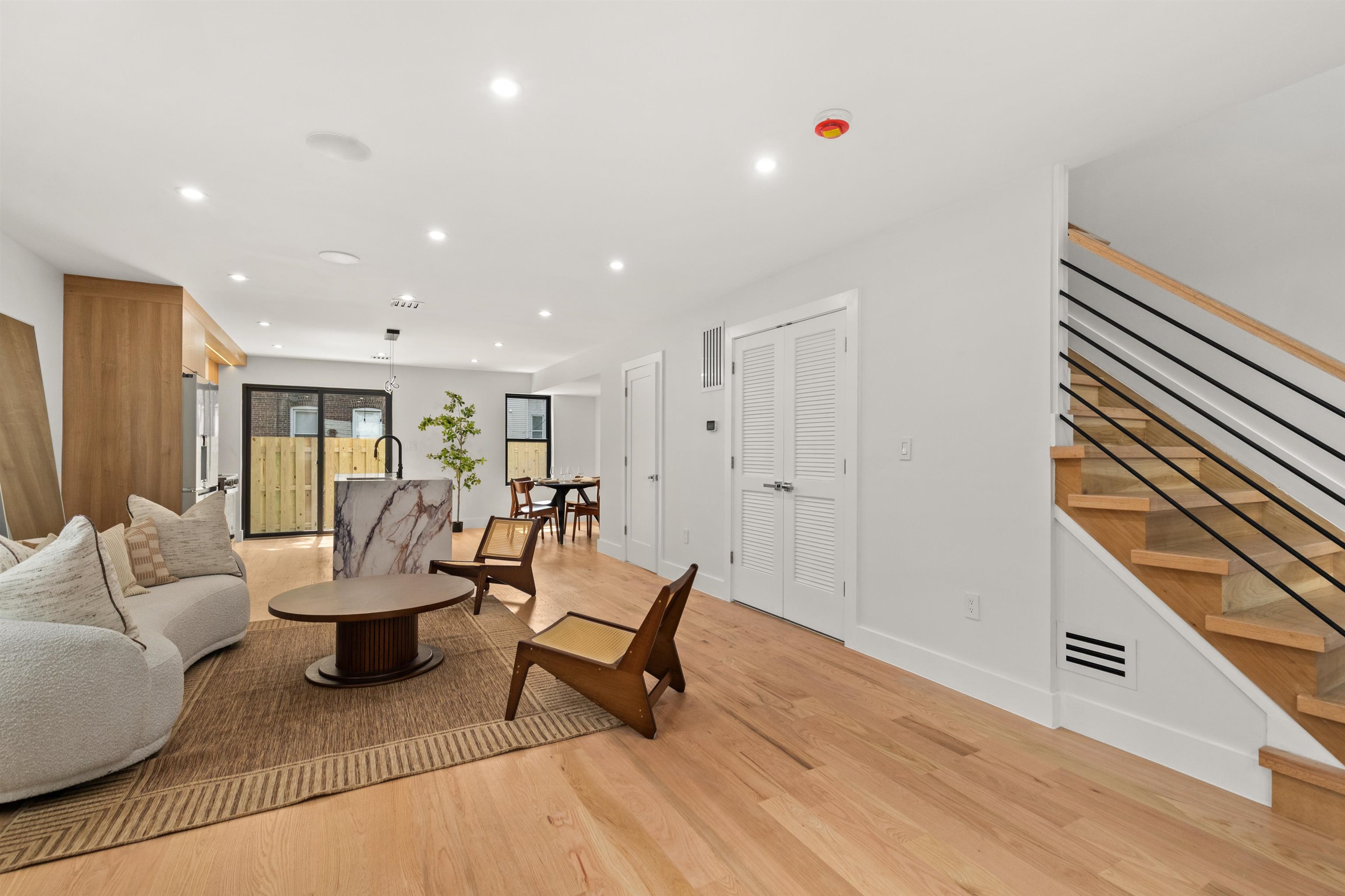 85 SHERMAN PL Unit: Package Deal