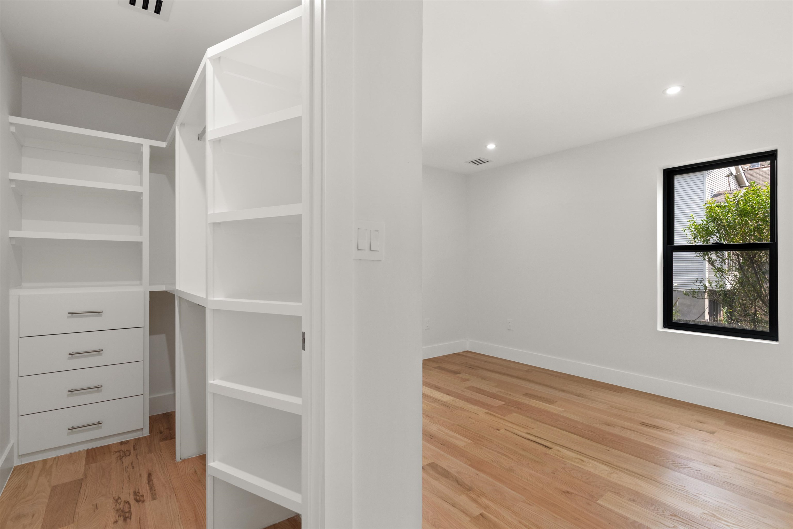 85 SHERMAN PL Unit: Package Deal