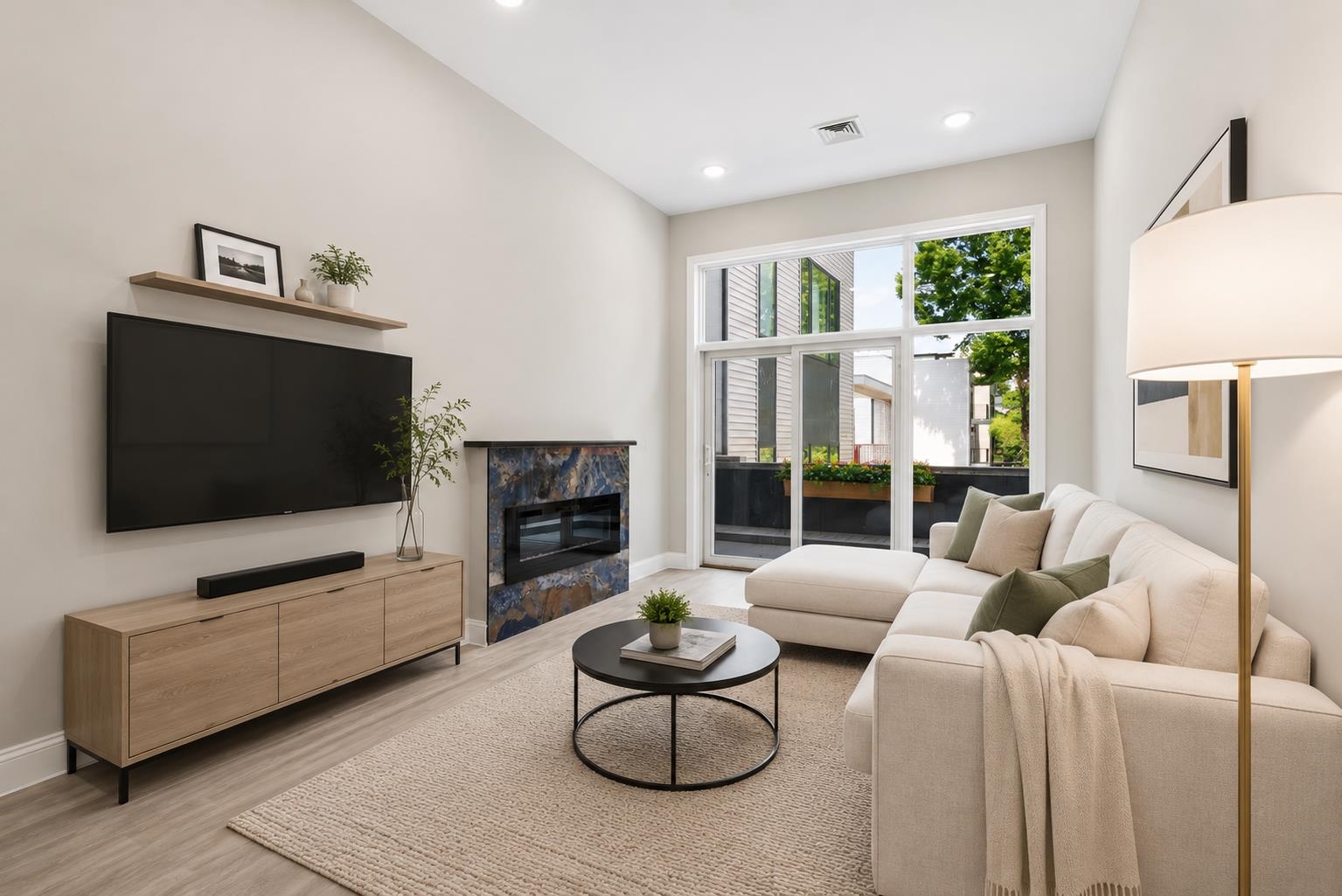 10 LINCOLN ST Unit: 2C