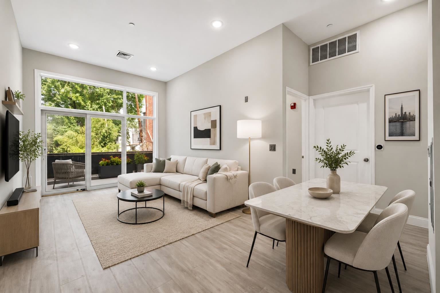 10 LINCOLN ST Unit: 2C