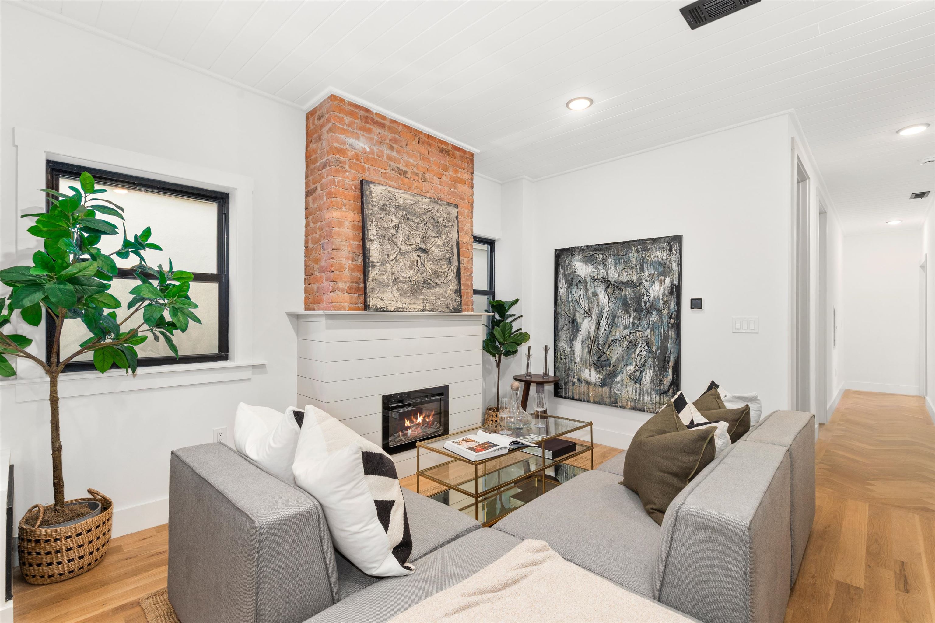297 NEW YORK AVE