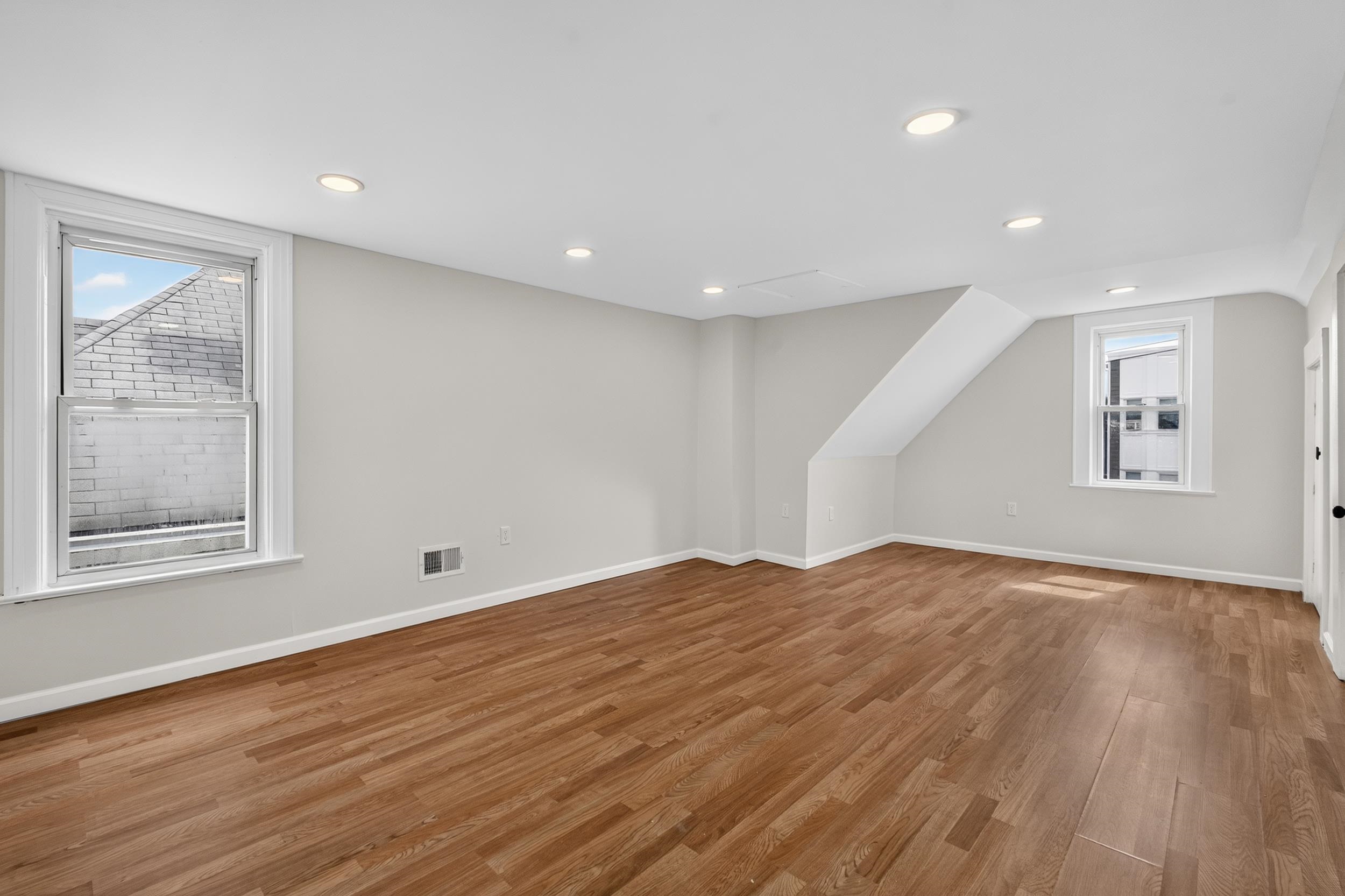 47 WEST 51ST ST