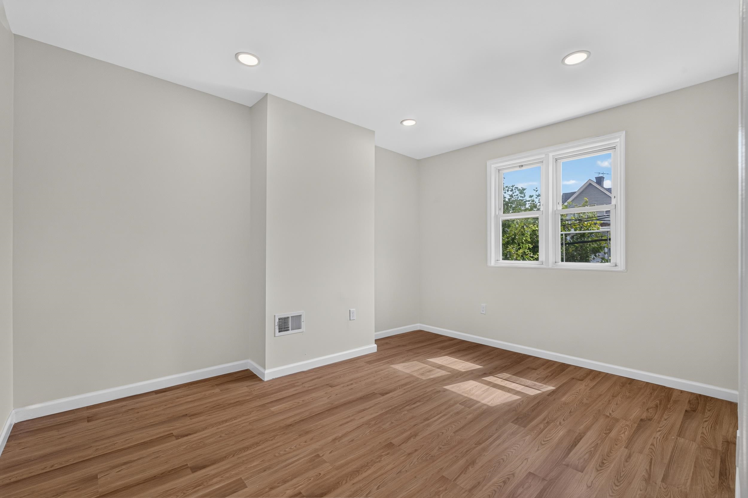 47 WEST 51ST ST
