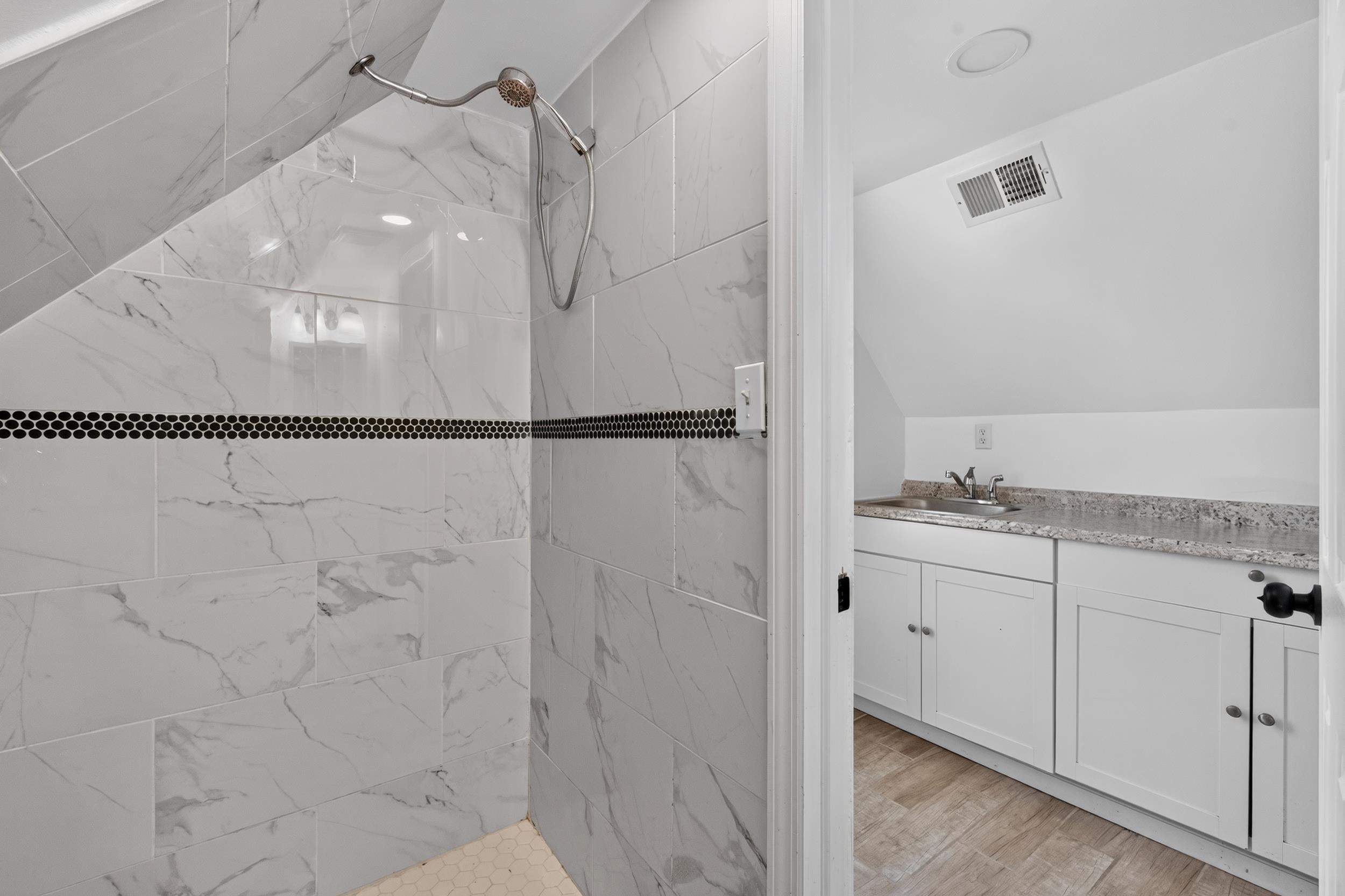 47 WEST 51ST ST