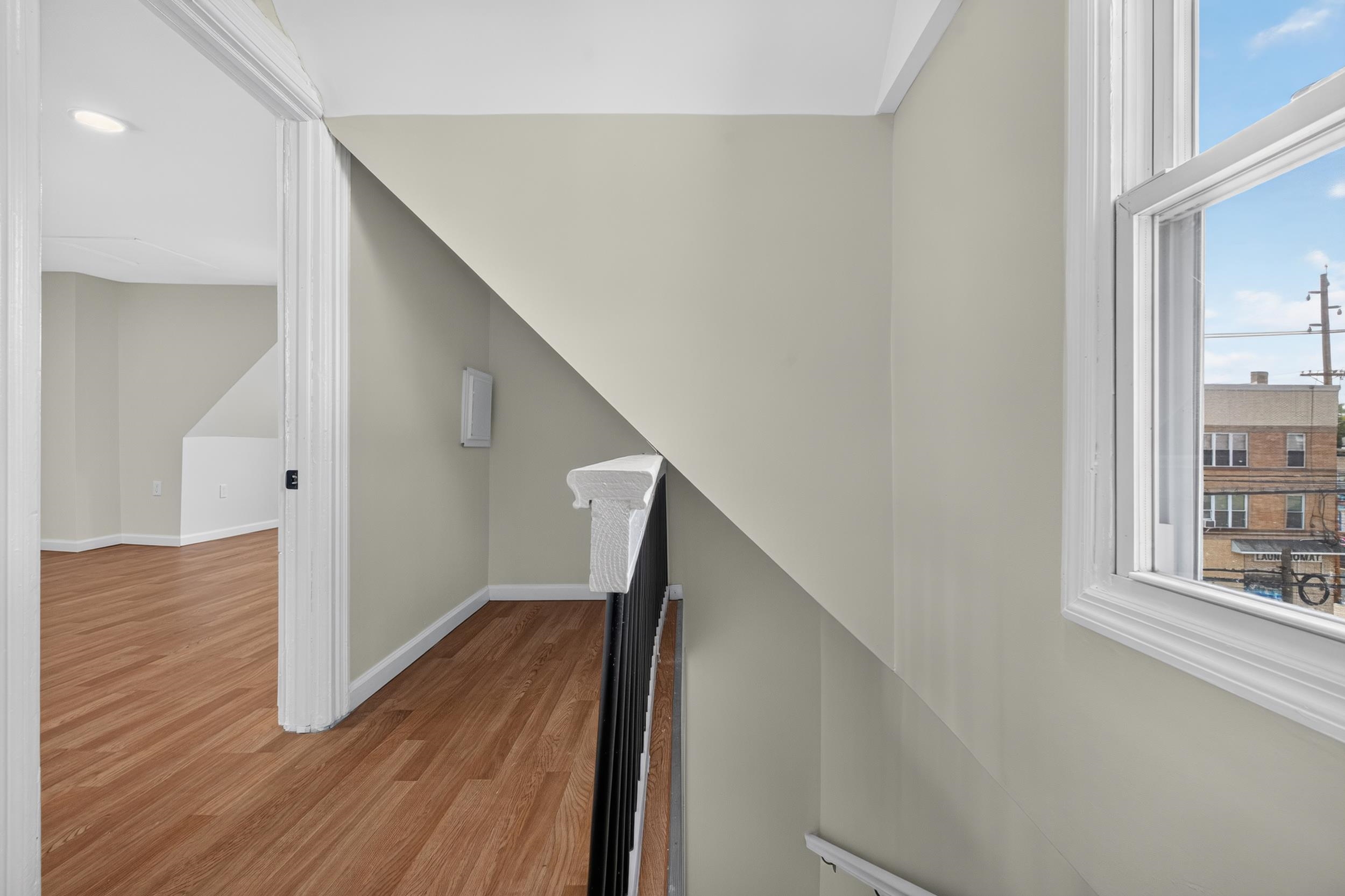 47 WEST 51ST ST