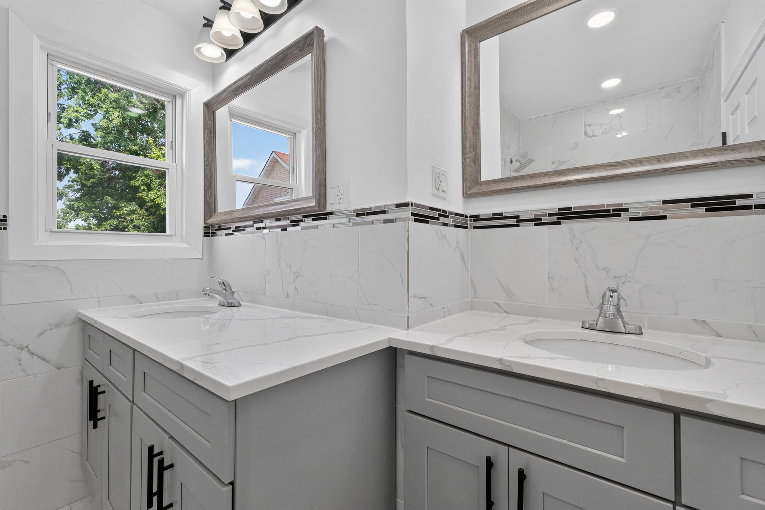47 WEST 51ST ST