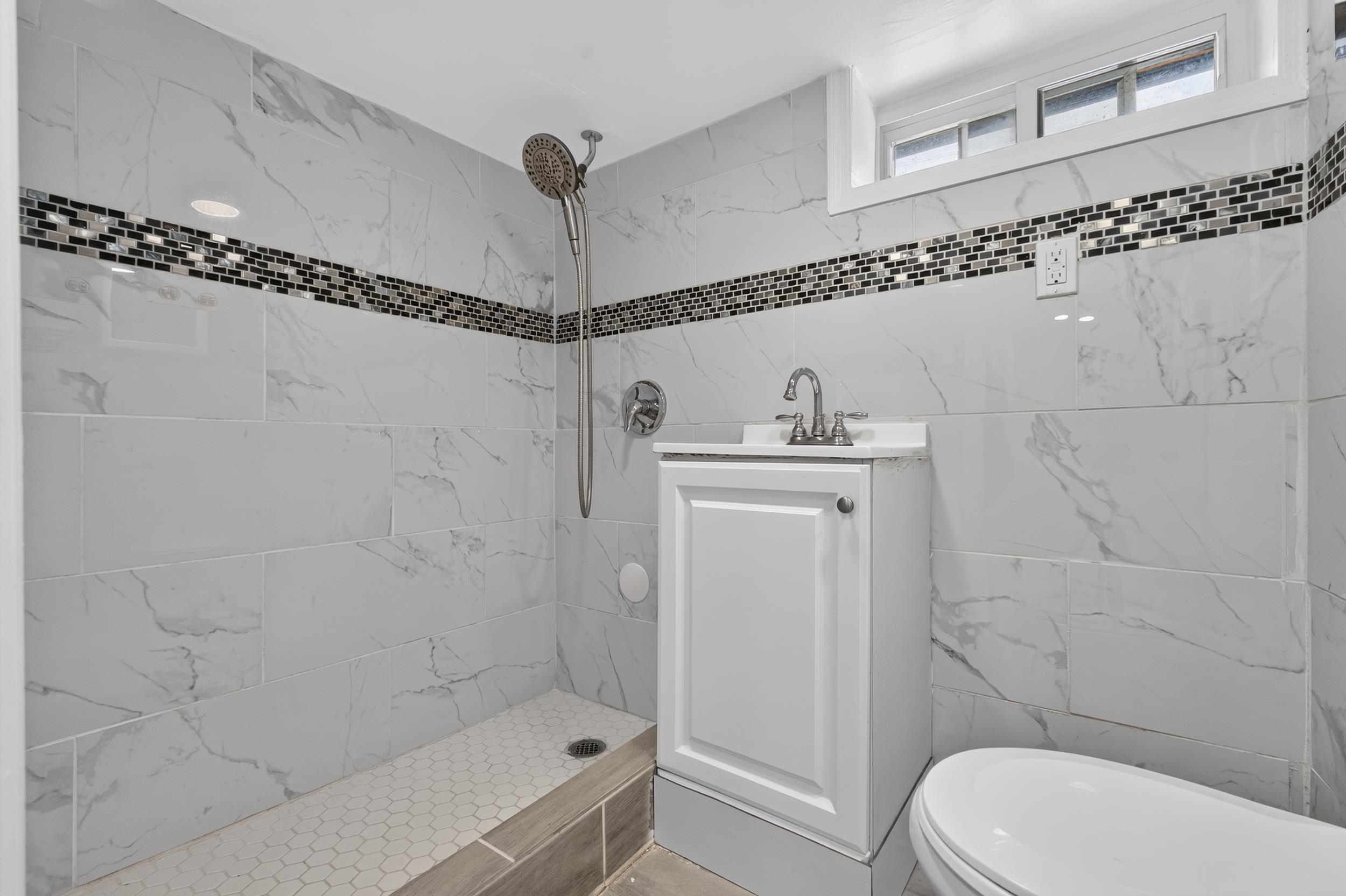47 WEST 51ST ST